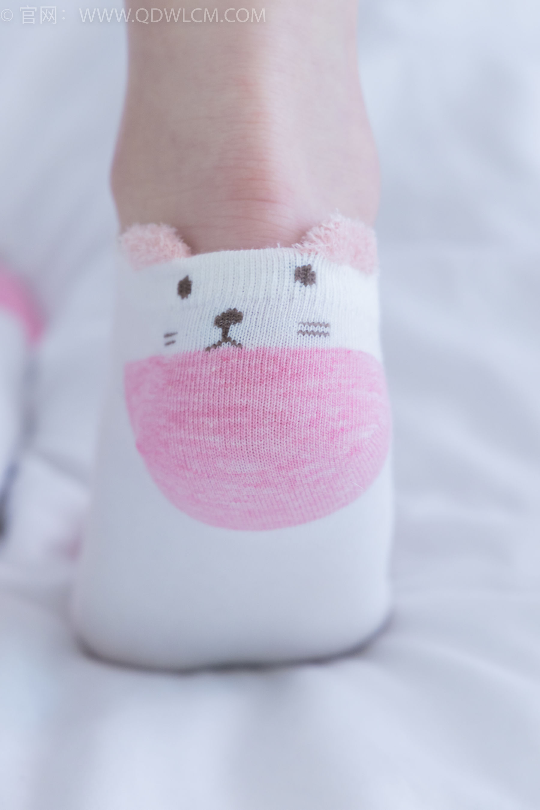 物恋传媒 No.2176 闪闪 -牵你的手/(180P)