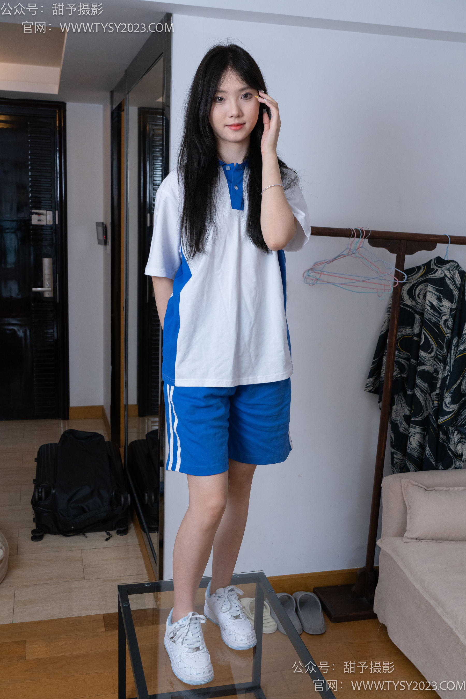 甜予摄影 No.080 璇璇 -校服、板鞋、裸足、光脚踩小西红柿葡萄的剧情/(128P)