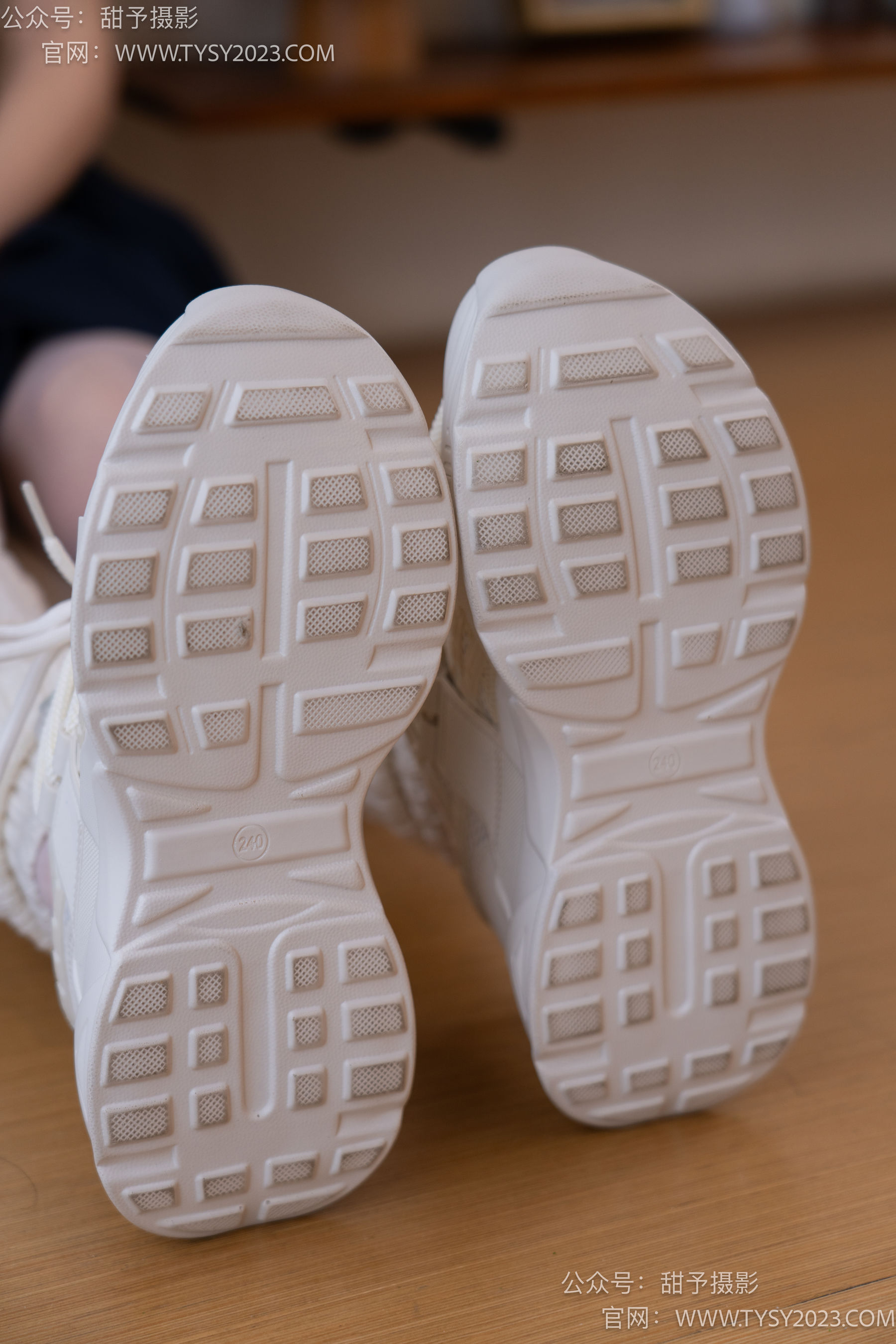 甜予摄影 No.097 齐齐 -运动鞋、薄白丝（脚尖加固款）/(125P)