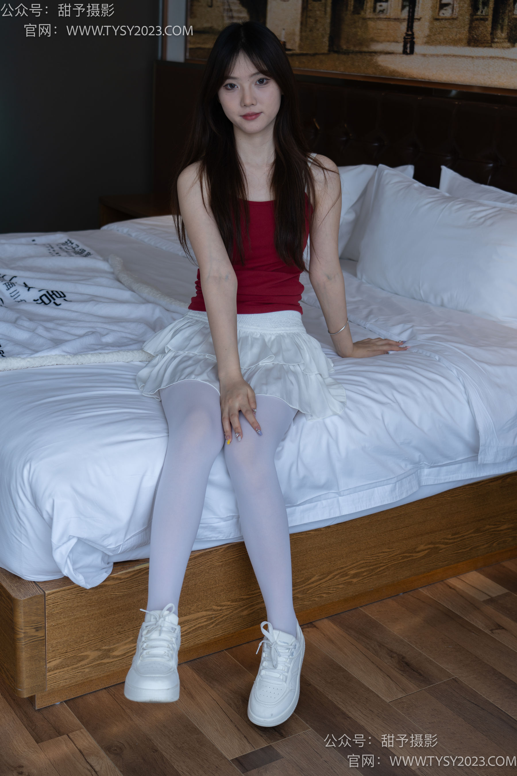 甜予摄影 No.089 璇璇 -板鞋、厚白丝/(136P)