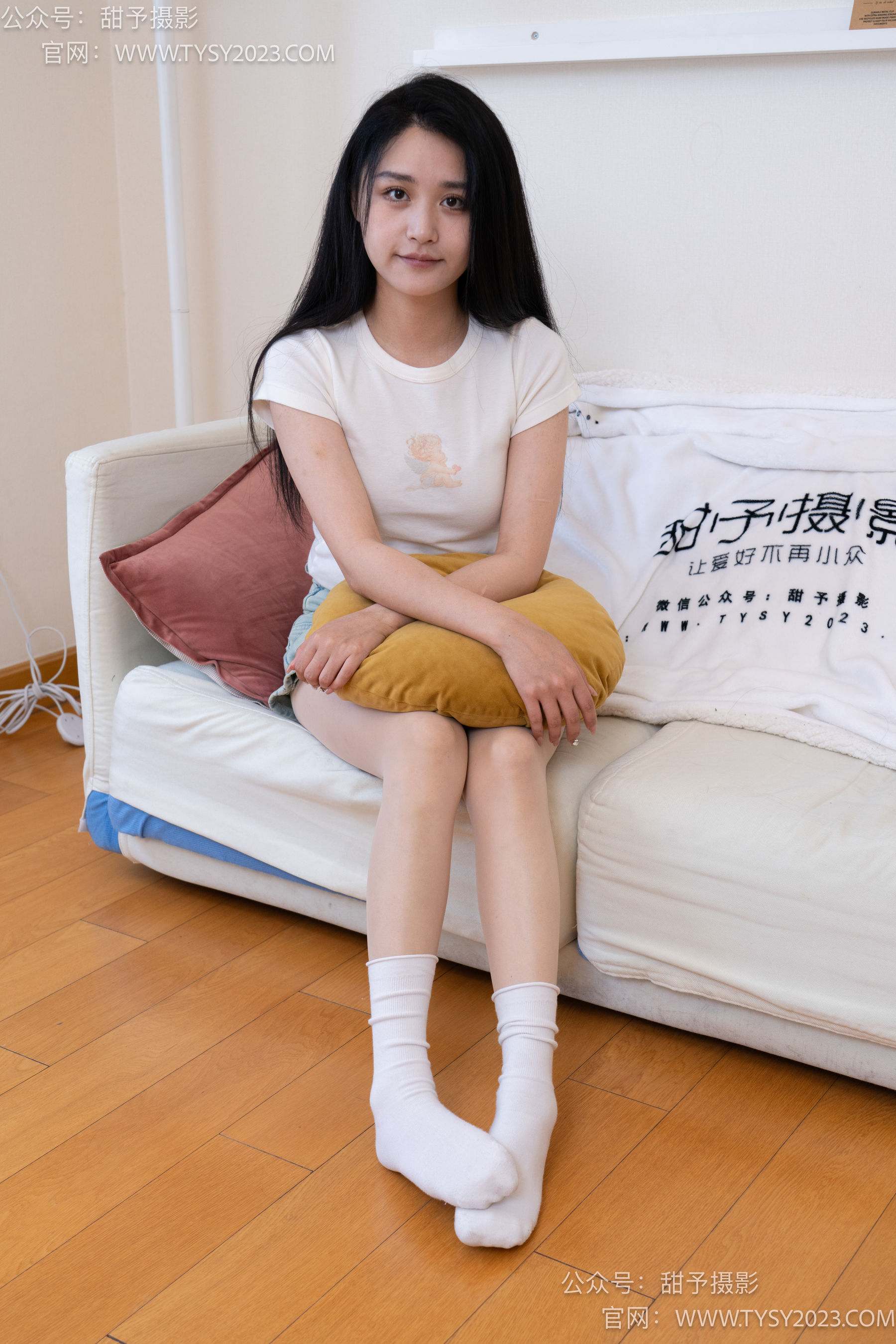 甜予摄影 No.096 澜澜 -板鞋、白棉袜、肉丝（脚尖加固款）/(130P)