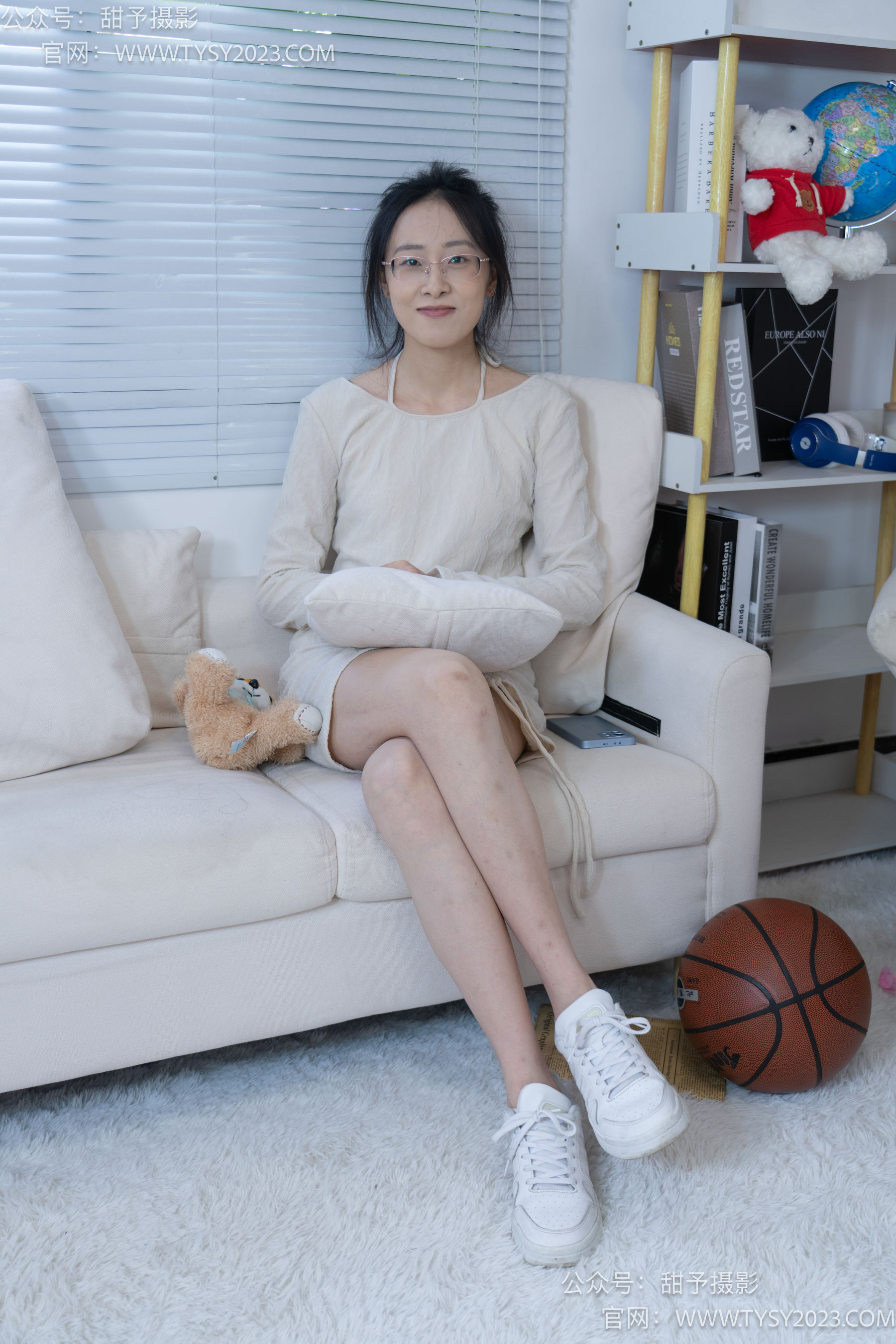 甜予摄影 No.087 静静 -板鞋、白棉袜、裸足/(106P)