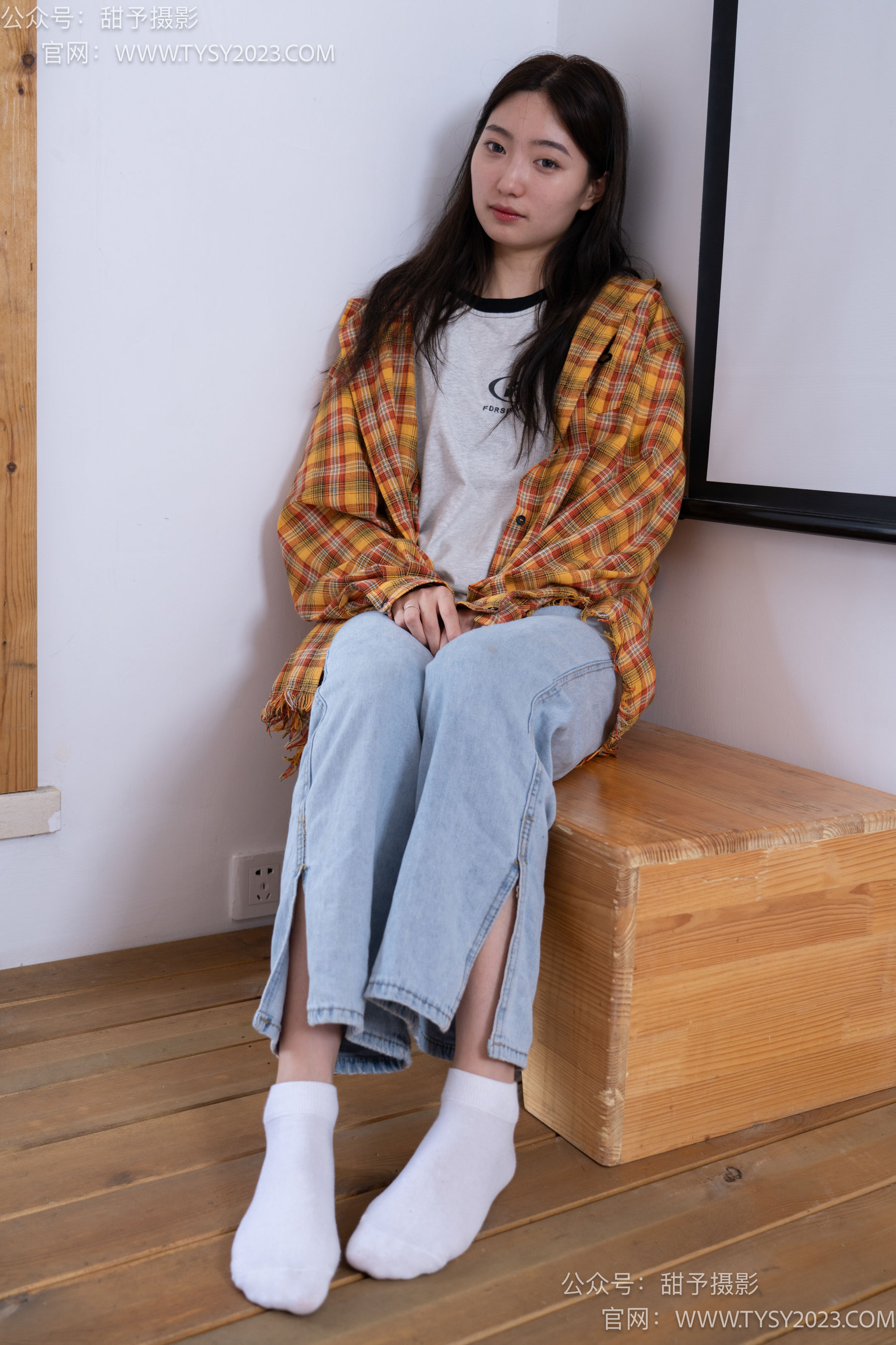 甜予摄影 No.078 雪梨 -帆布鞋、白棉袜、裸足/(140P)