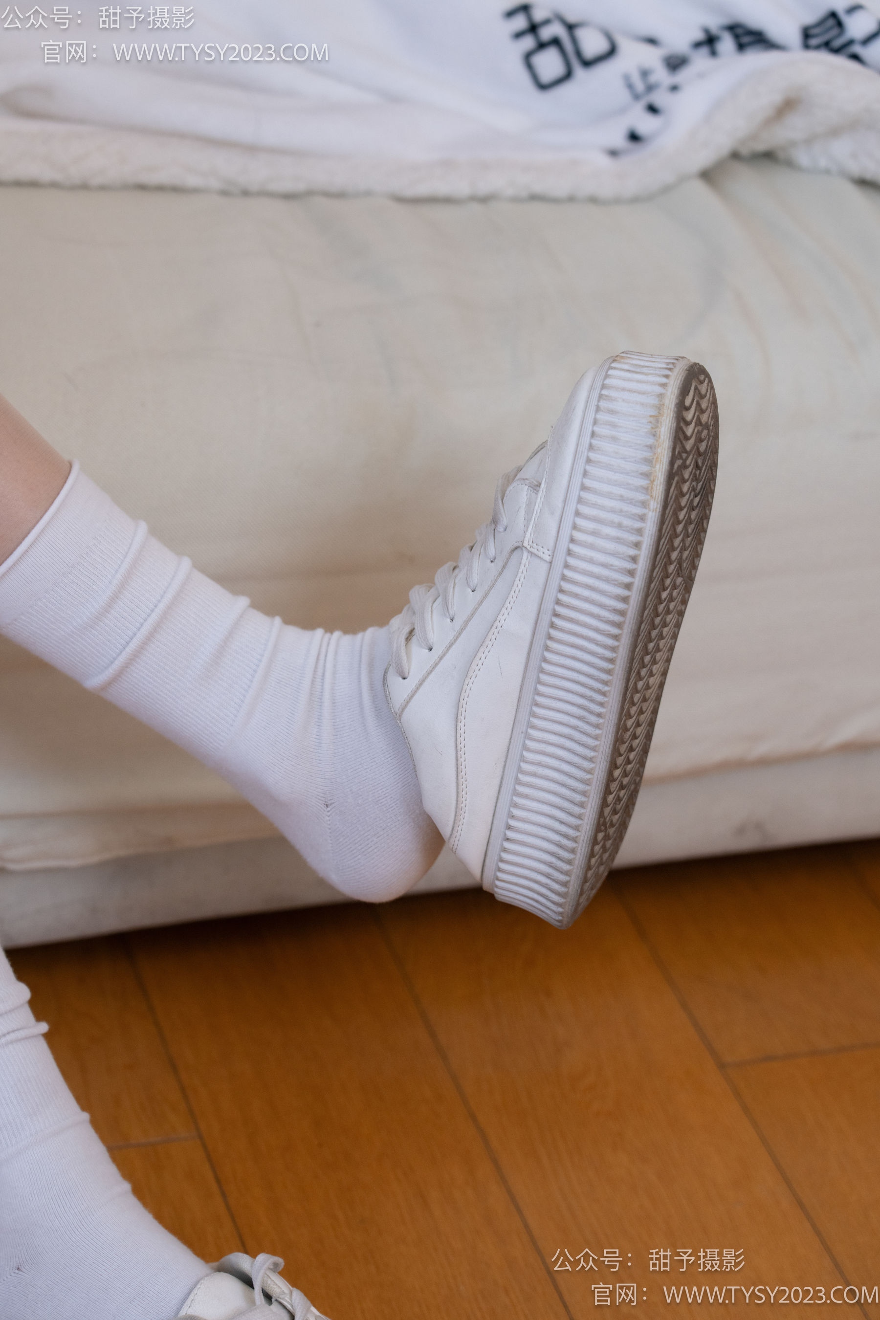 甜予摄影 No.096 澜澜 -板鞋、白棉袜、肉丝（脚尖加固款）/(130P)