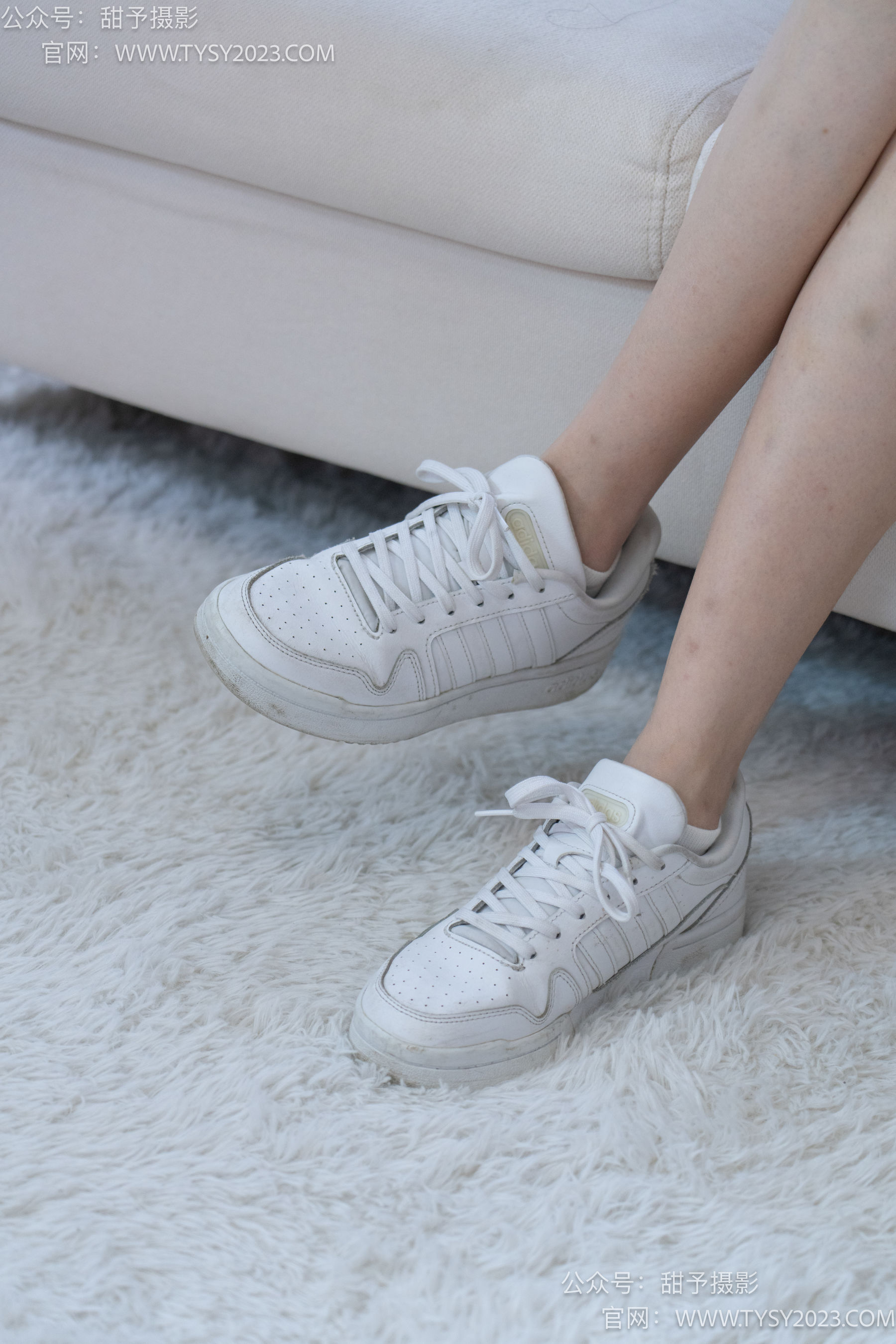 甜予摄影 No.087 静静 -板鞋、白棉袜、裸足/(106P)