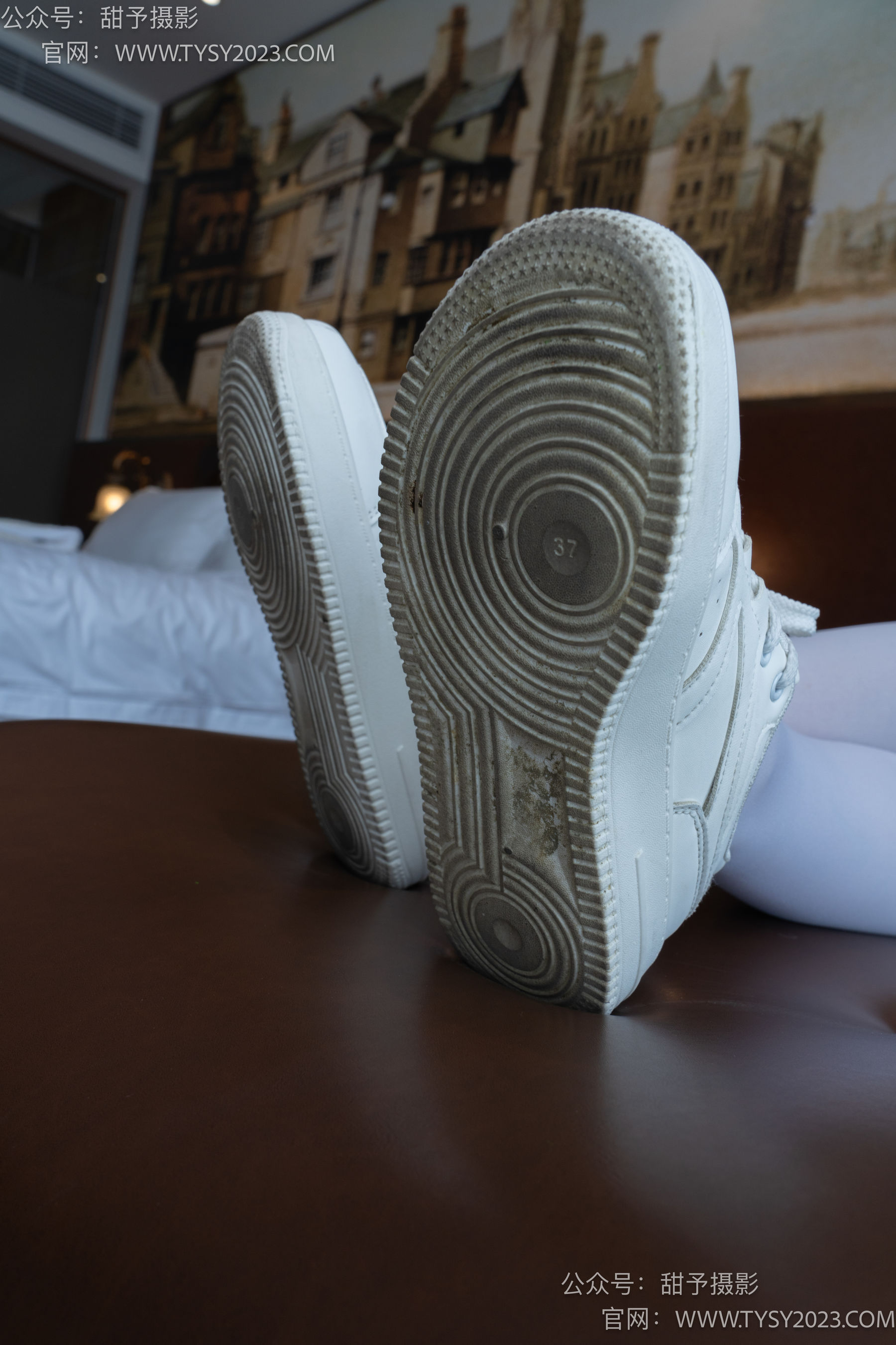 甜予摄影 No.089 璇璇 -板鞋、厚白丝/(136P)