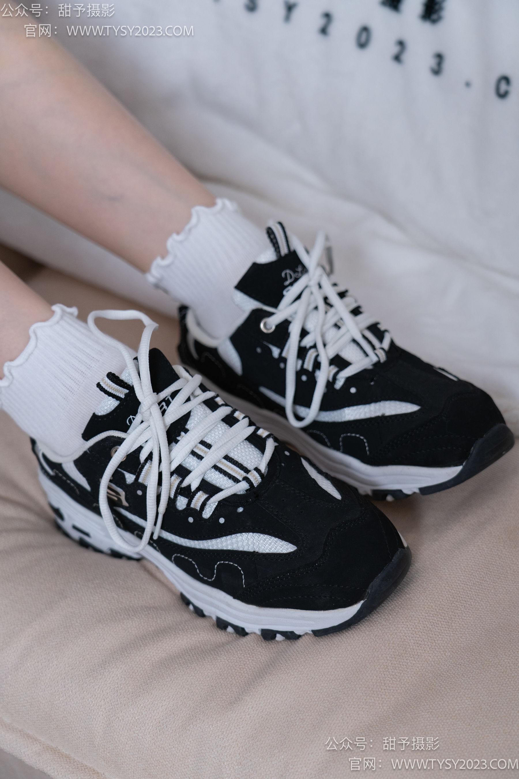 甜予摄影 No.083 璇璇 -运动鞋、白棉袜、裸足/(133P)