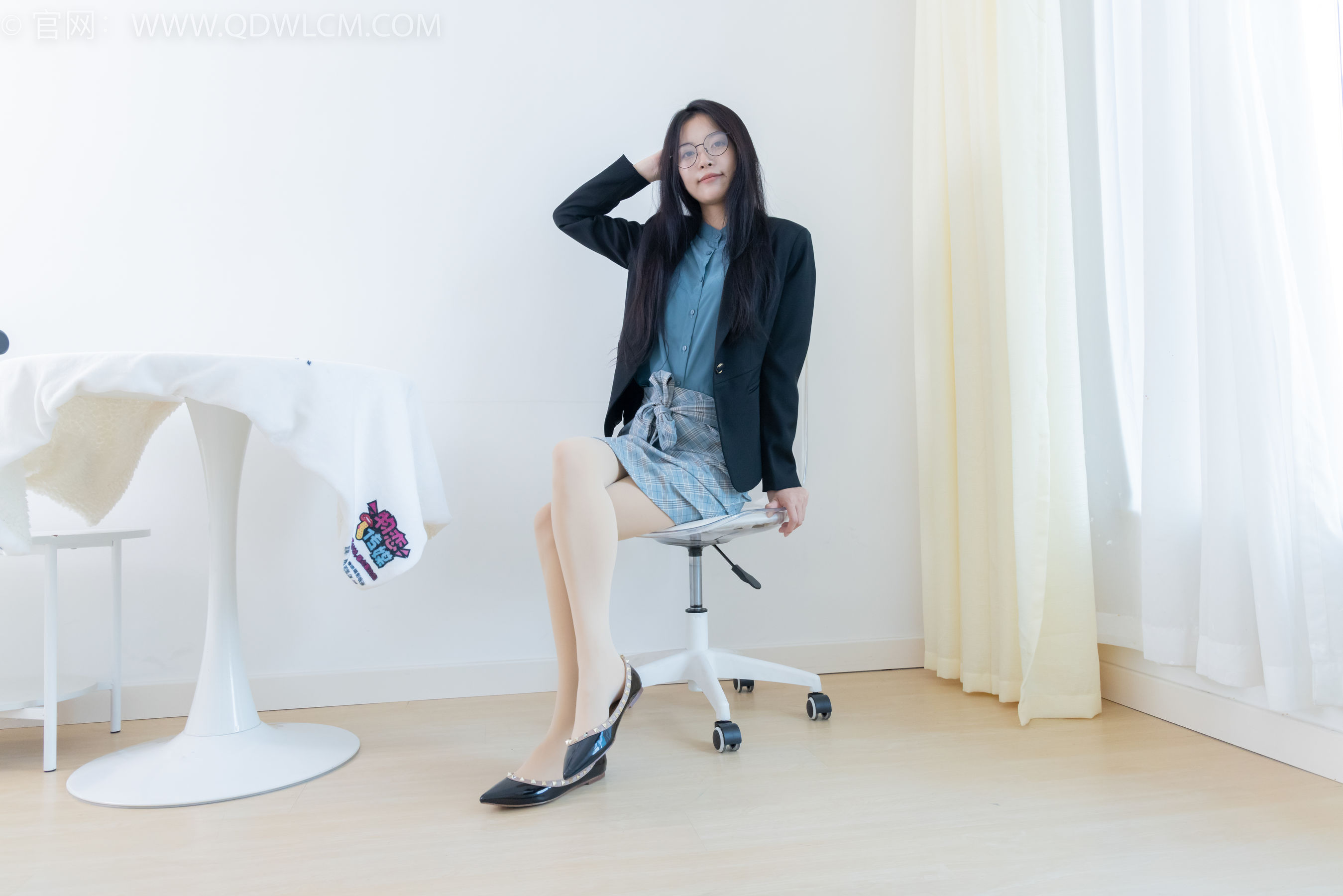 物恋传媒 No.2172 茯苓 -未尽的故事/(150P)