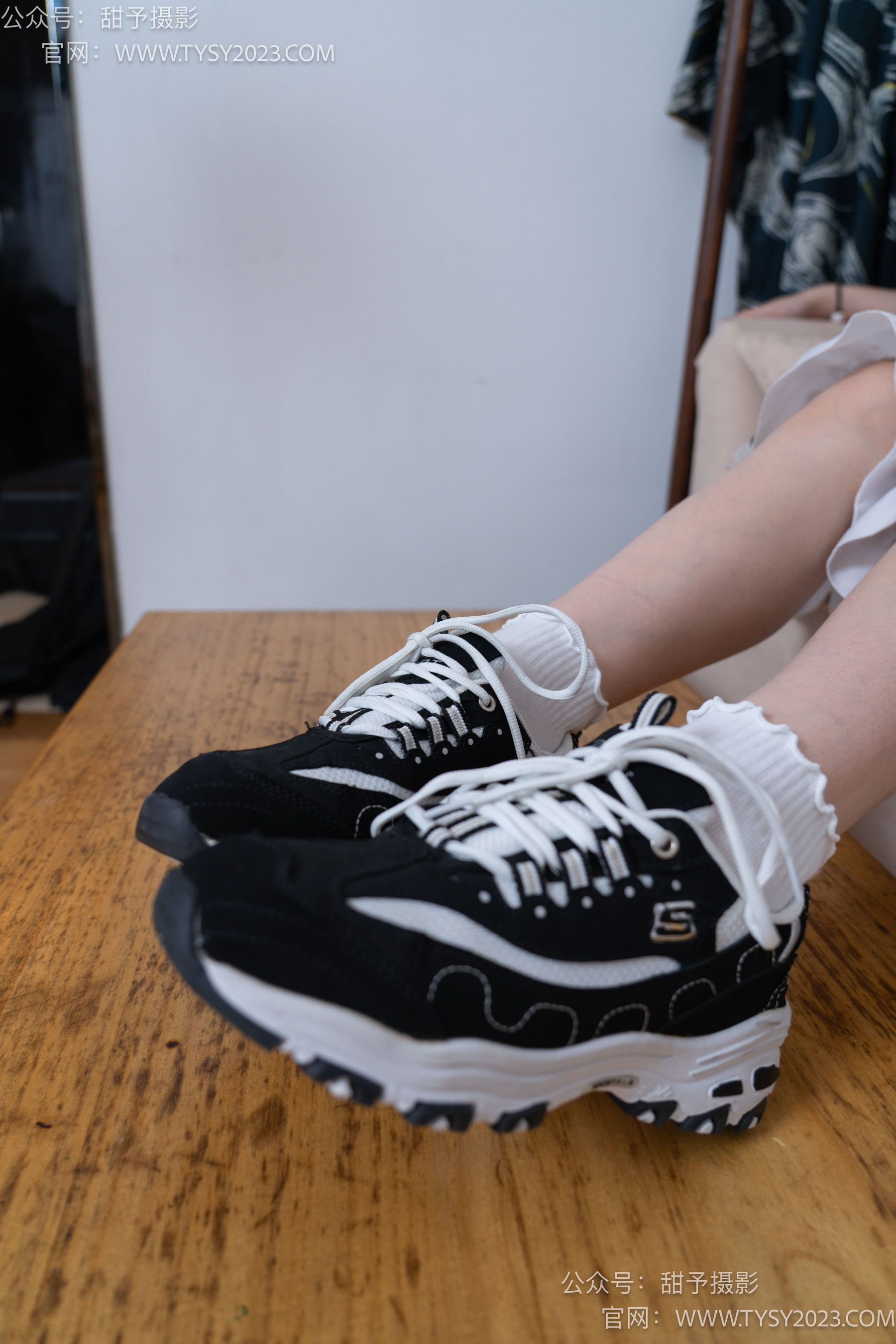 甜予摄影 No.083 璇璇 -运动鞋、白棉袜、裸足/(133P)
