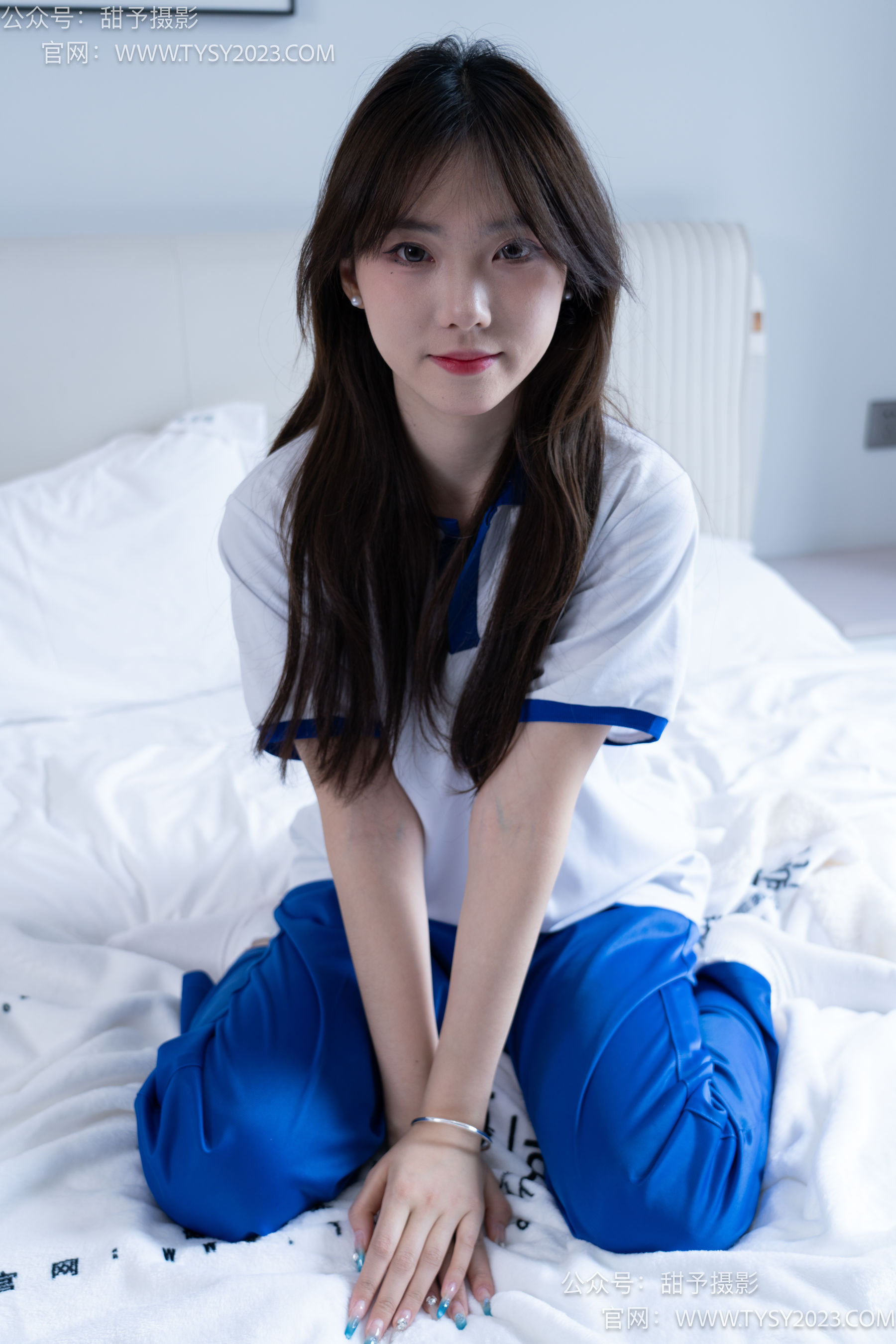 甜予摄影 No.098 璇璇 -校服、板鞋、白棉袜、肉丝（脚尖加固款）/(135P)