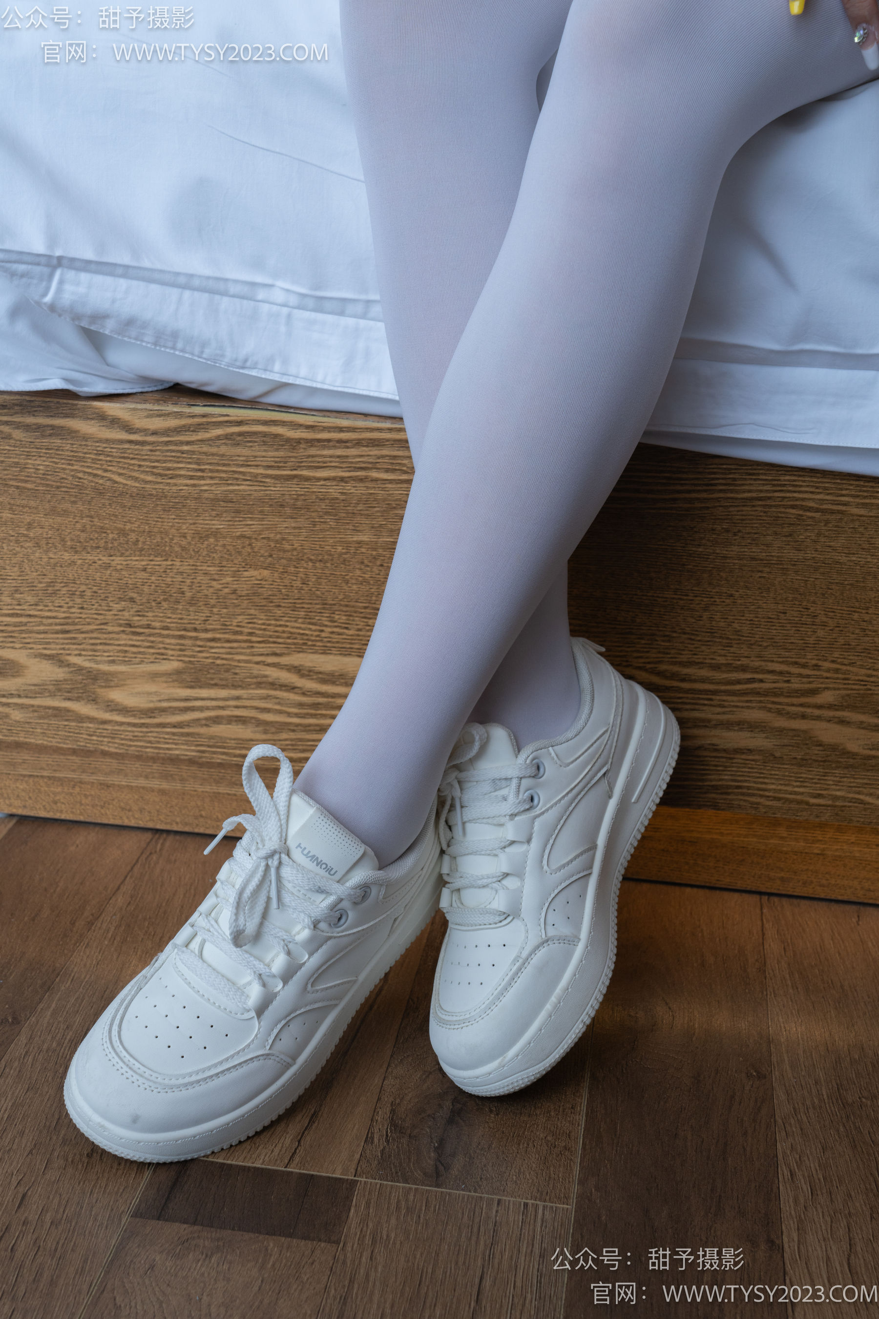 甜予摄影 No.089 璇璇 -板鞋、厚白丝/(136P)