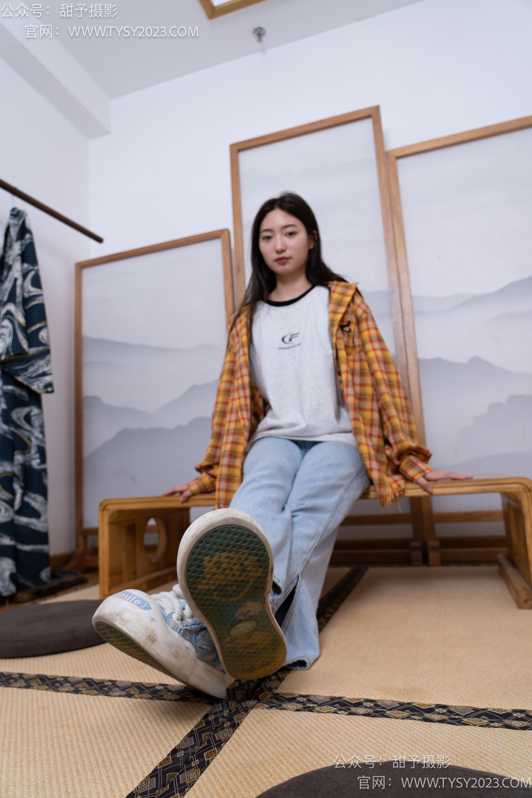 甜予摄影 No.078 雪梨 -帆布鞋、白棉袜、裸足/(140P)