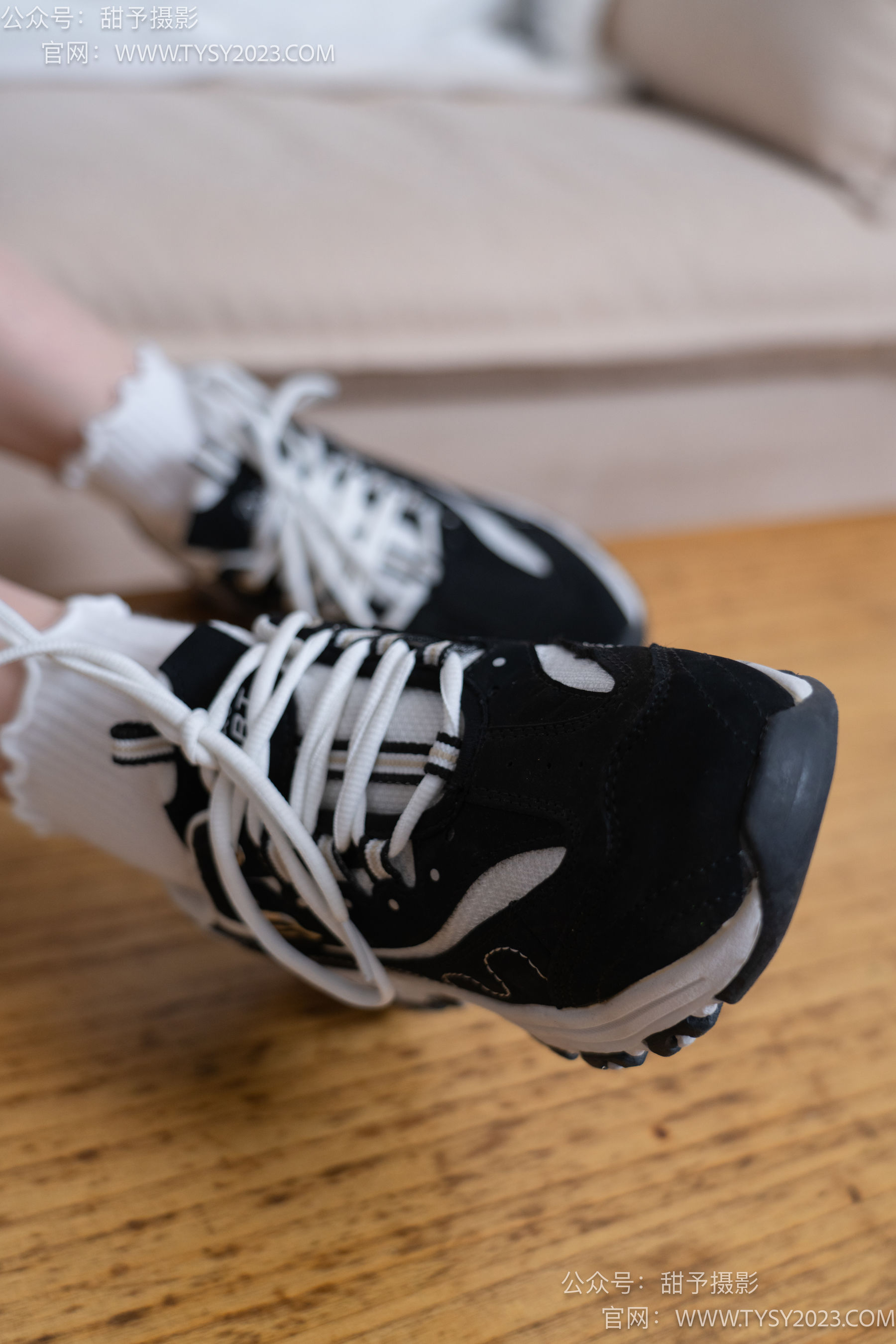 甜予摄影 No.083 璇璇 -运动鞋、白棉袜、裸足/(133P)