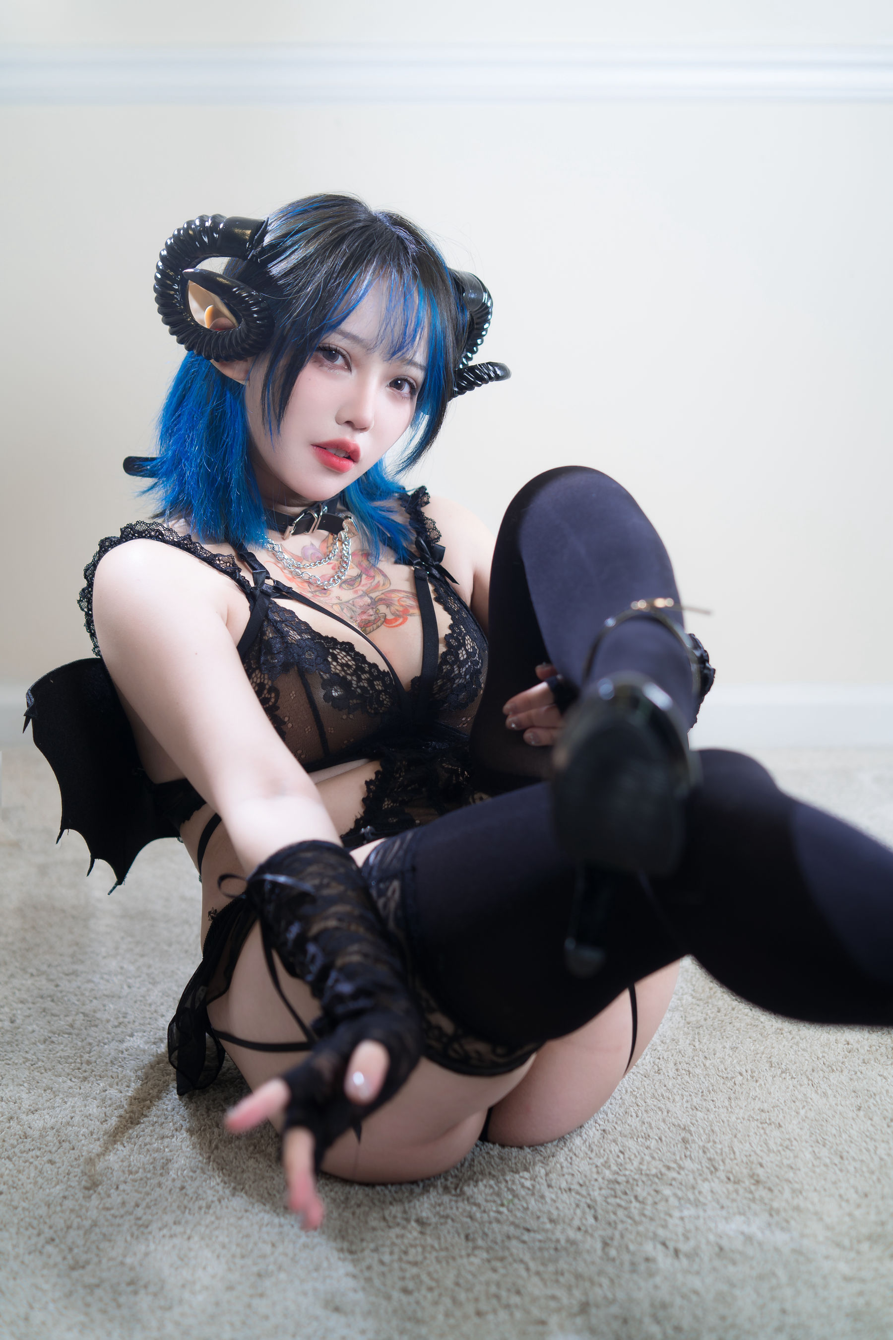 狐洛洛子 - 深蓝魅魔/(39P)