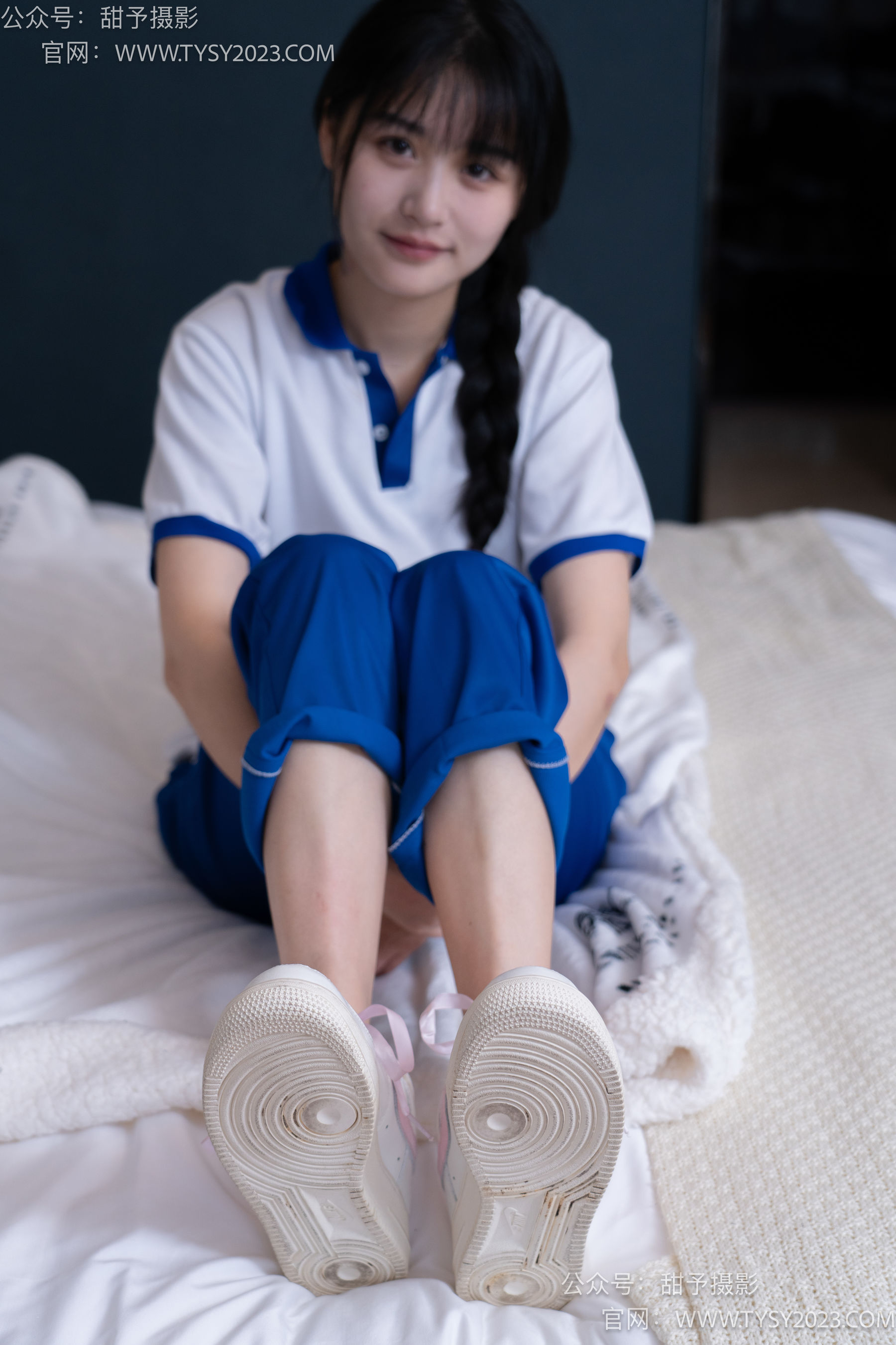 甜予摄影 No.091 澜澜 -校服、白布鞋、板鞋、白棉袜、短肉丝、裸足/(135P)