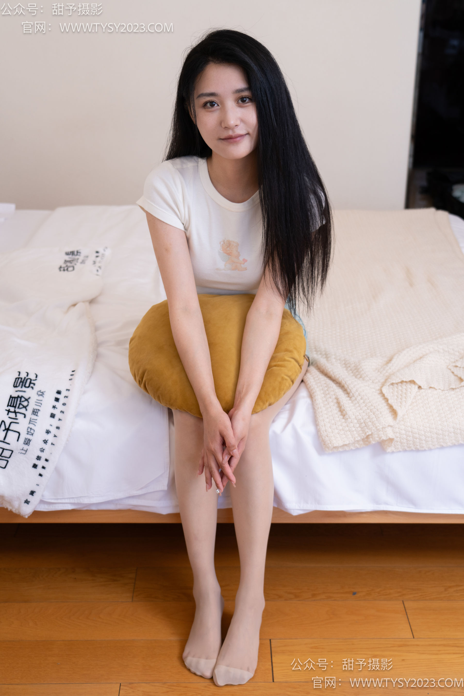 甜予摄影 No.096 澜澜 -板鞋、白棉袜、肉丝（脚尖加固款）/(130P)