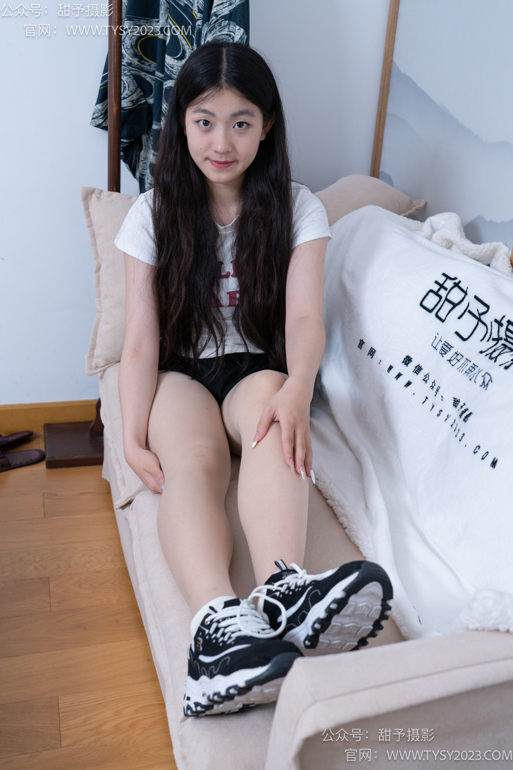 甜予摄影 No.079 小云 -运动鞋、白棉袜、肉丝（脚尖加固款）/(139P)