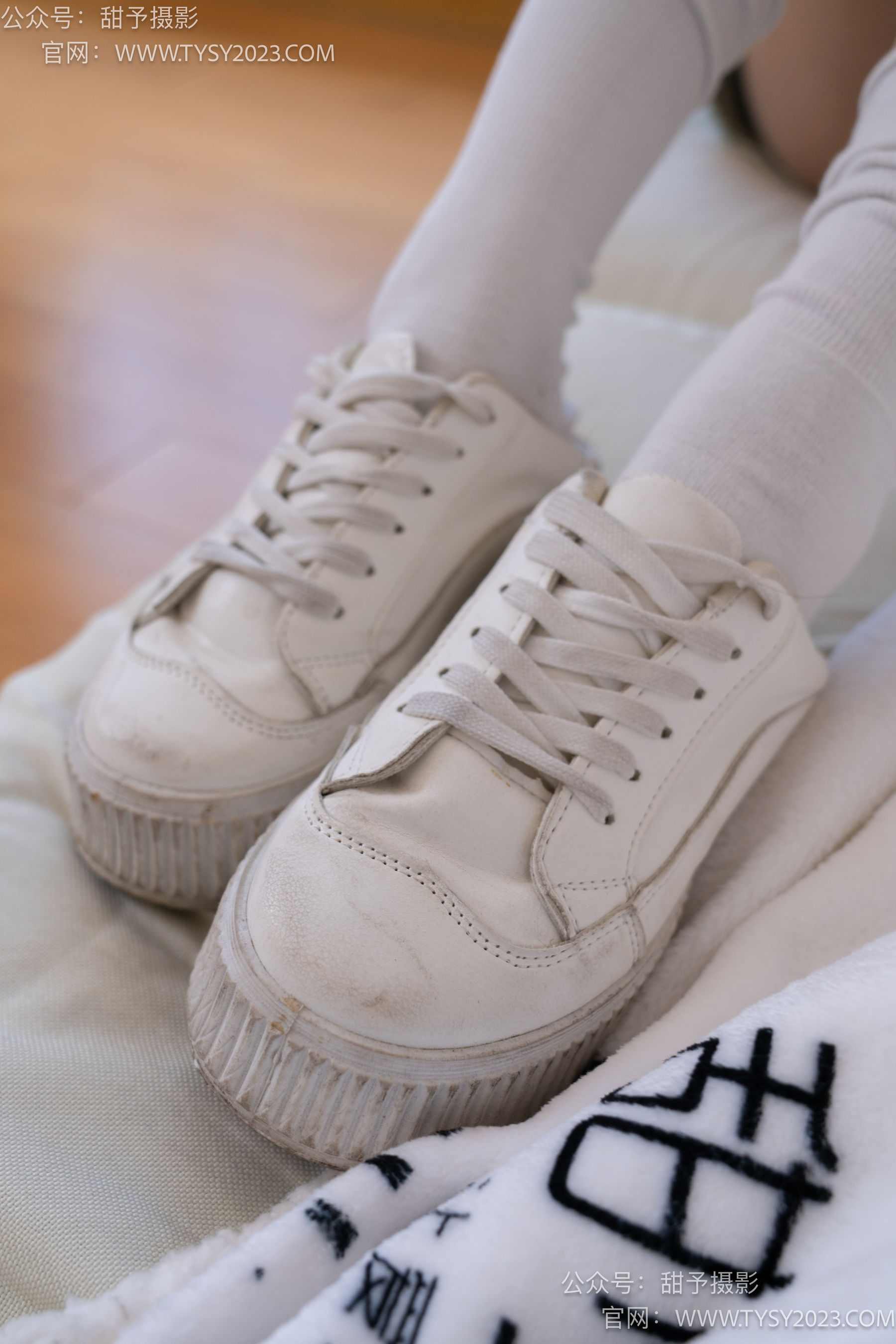 甜予摄影 No.096 澜澜 -板鞋、白棉袜、肉丝（脚尖加固款）/(130P)