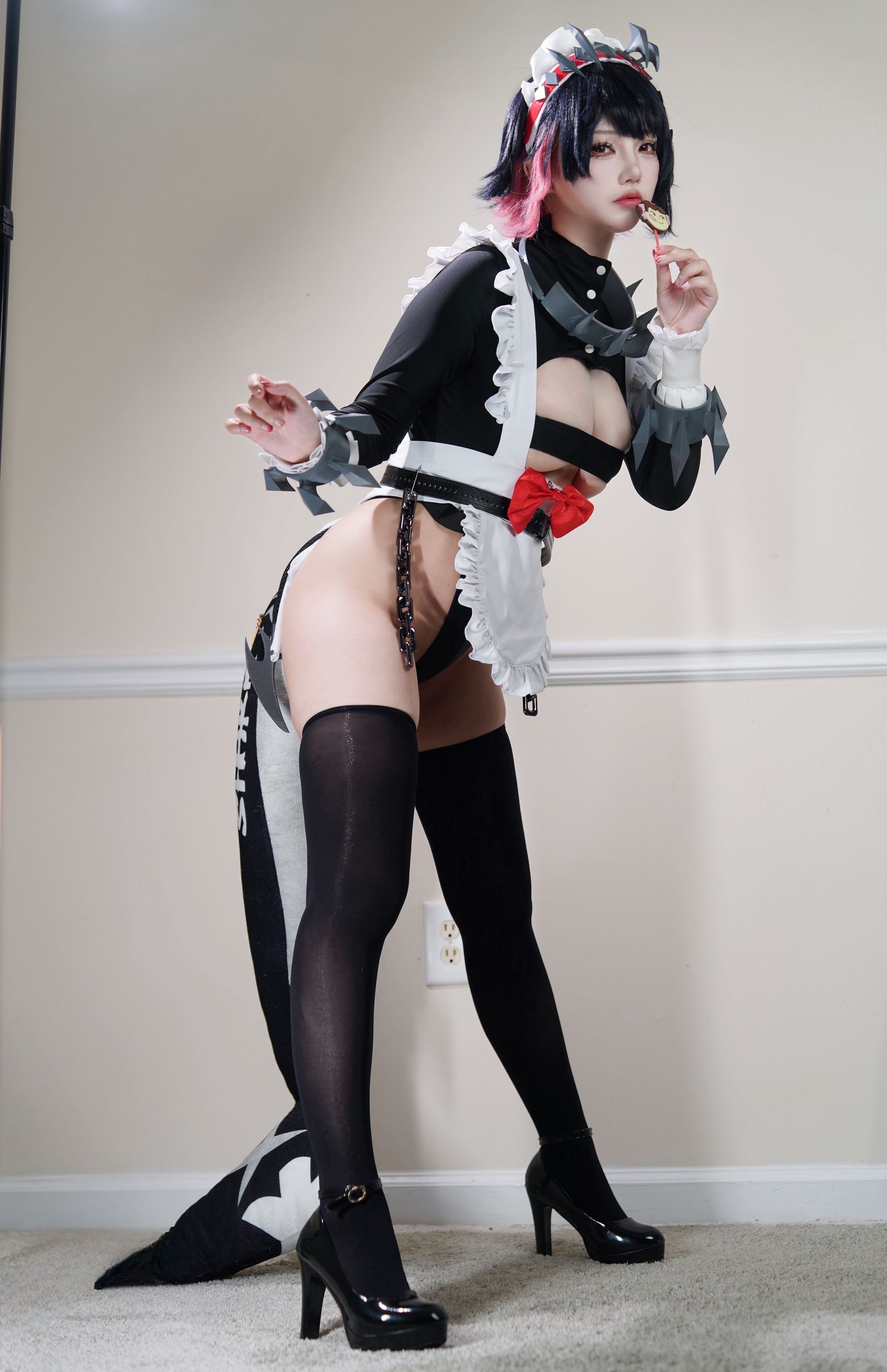 狐洛洛子 - 鲨鱼妹 女仆/(40P)