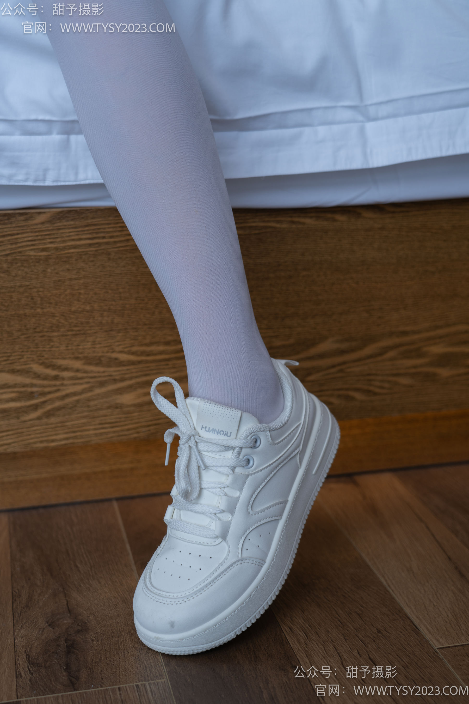 甜予摄影 No.089 璇璇 -板鞋、厚白丝/(136P)