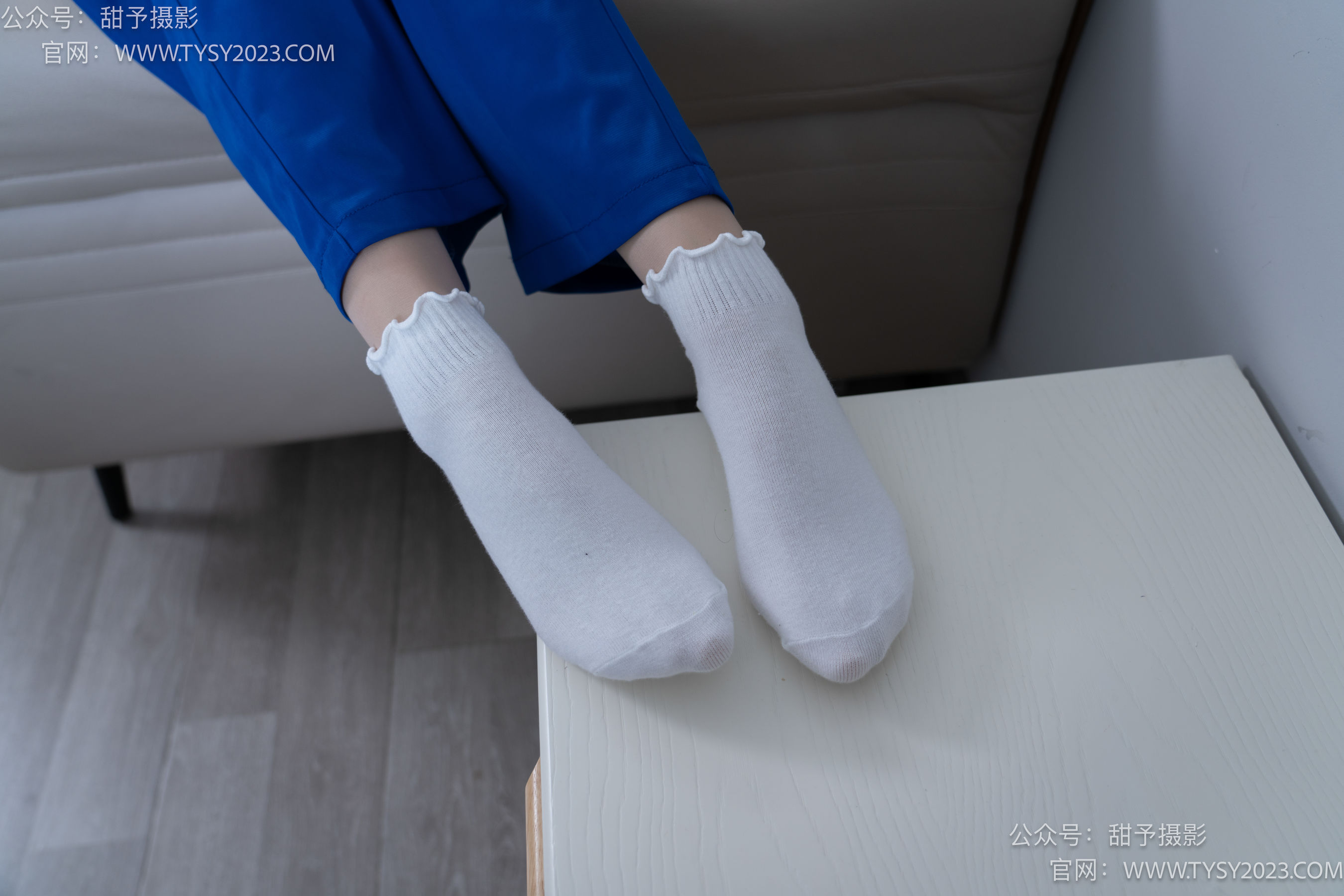甜予摄影 No.098 璇璇 -校服、板鞋、白棉袜、肉丝（脚尖加固款）/(135P)