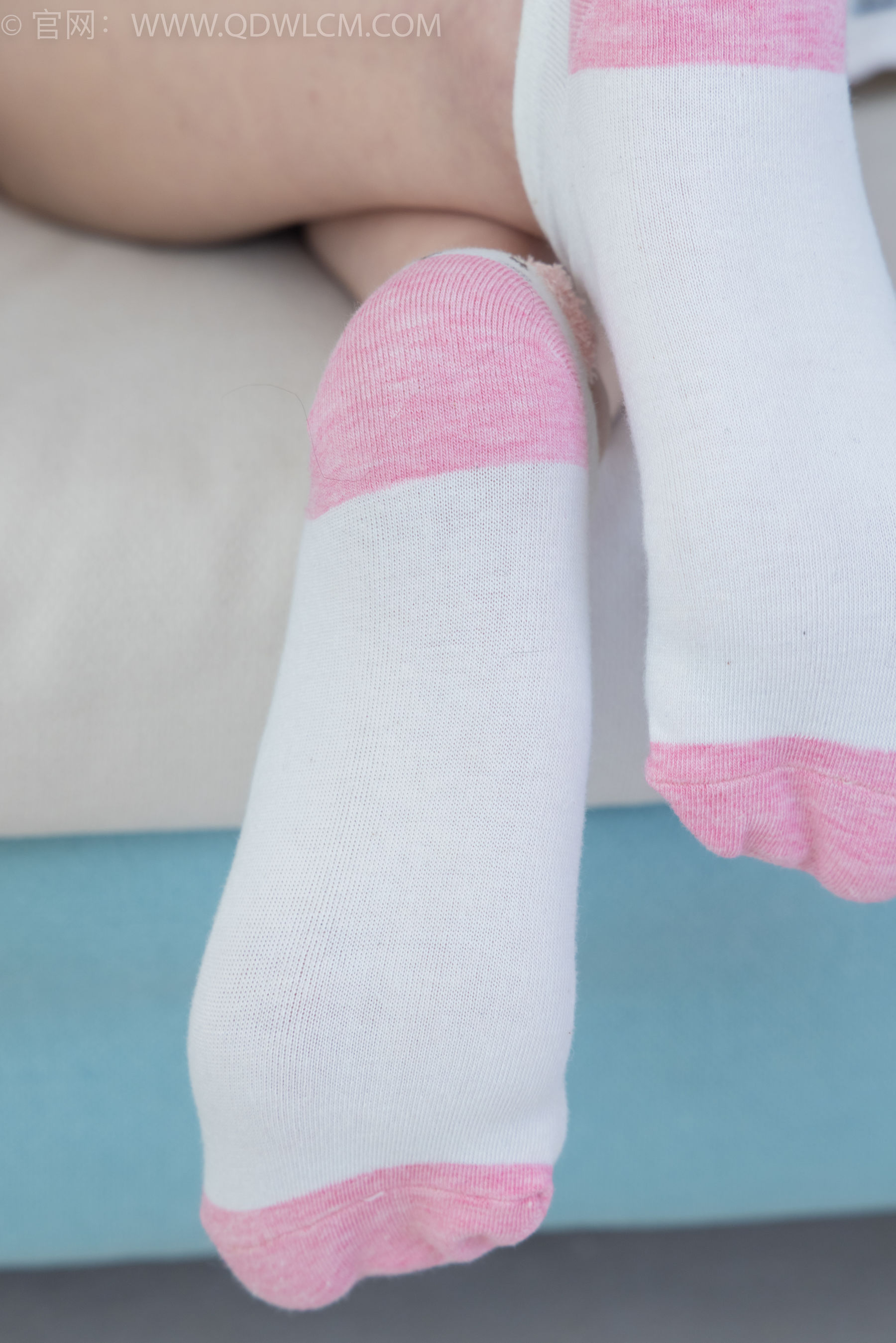 物恋传媒 No.2176 闪闪 -牵你的手/(180P)