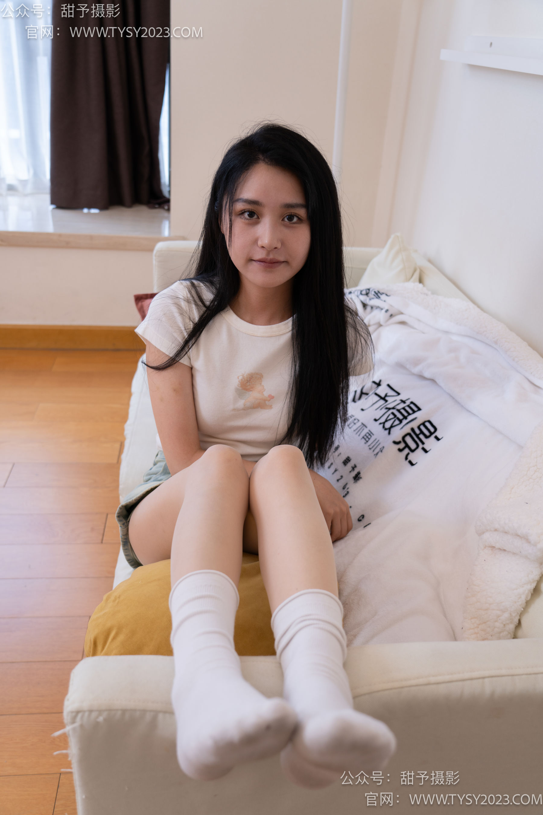 甜予摄影 No.096 澜澜 -板鞋、白棉袜、肉丝（脚尖加固款）/(130P)