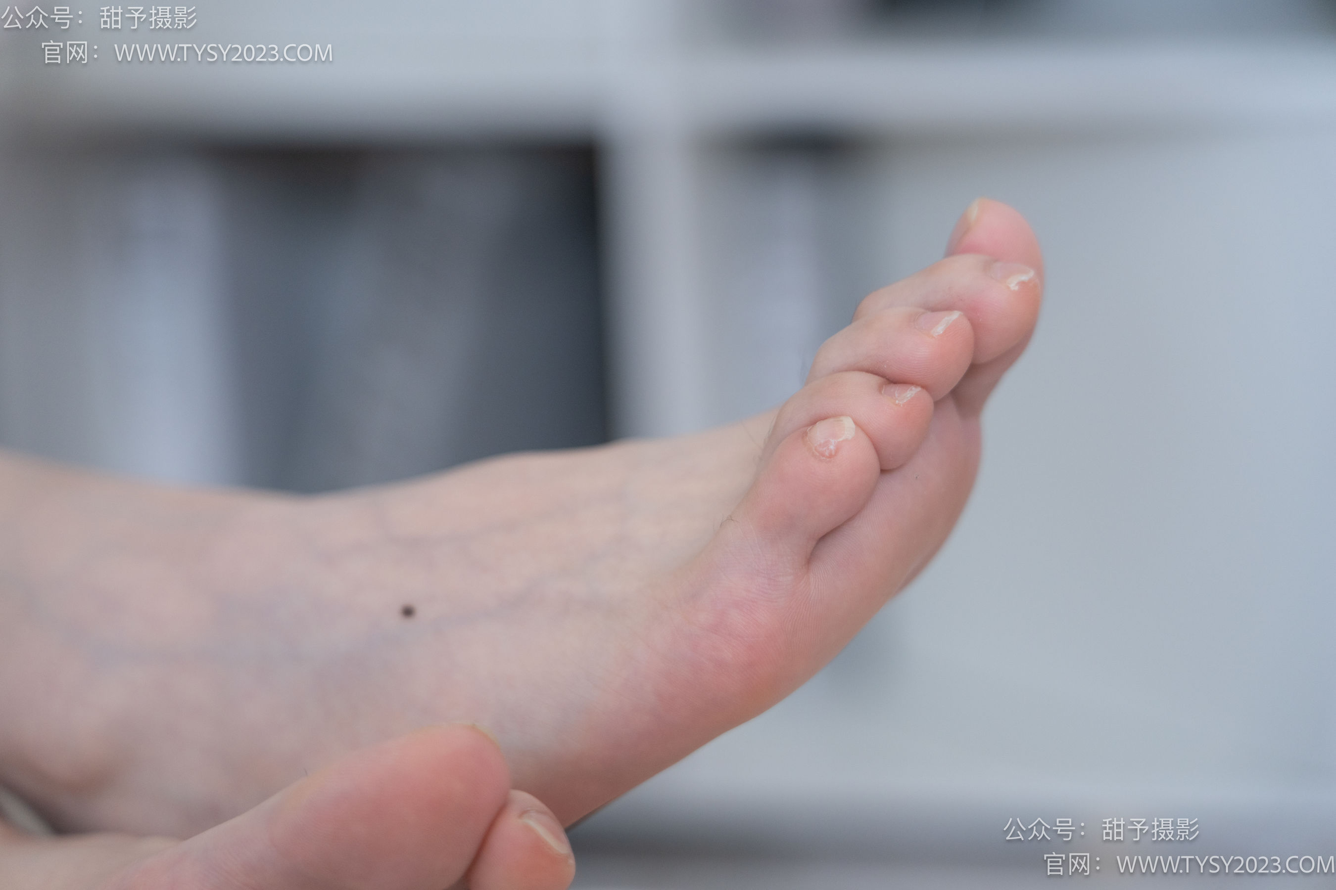 甜予摄影 No.087 静静 -板鞋、白棉袜、裸足/(106P)