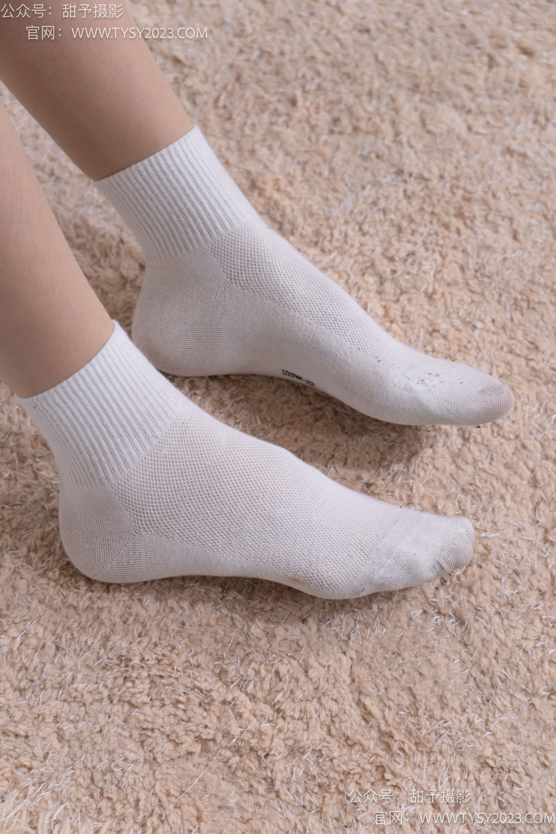 甜予摄影 No.085 小桃 -板鞋、白棉袜、肉丝（脚尖微加固款）/(129P)