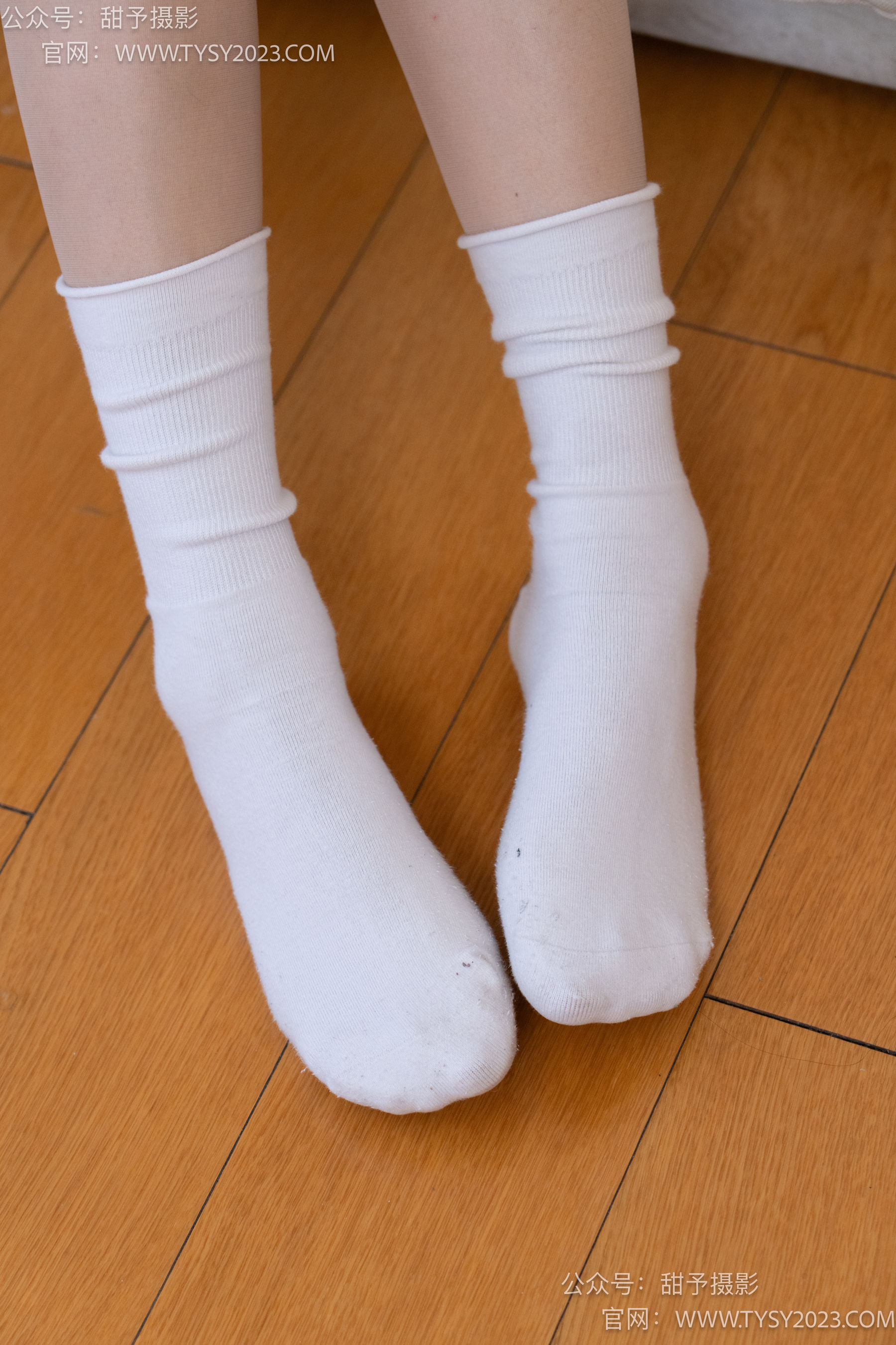 甜予摄影 No.096 澜澜 -板鞋、白棉袜、肉丝（脚尖加固款）/(130P)
