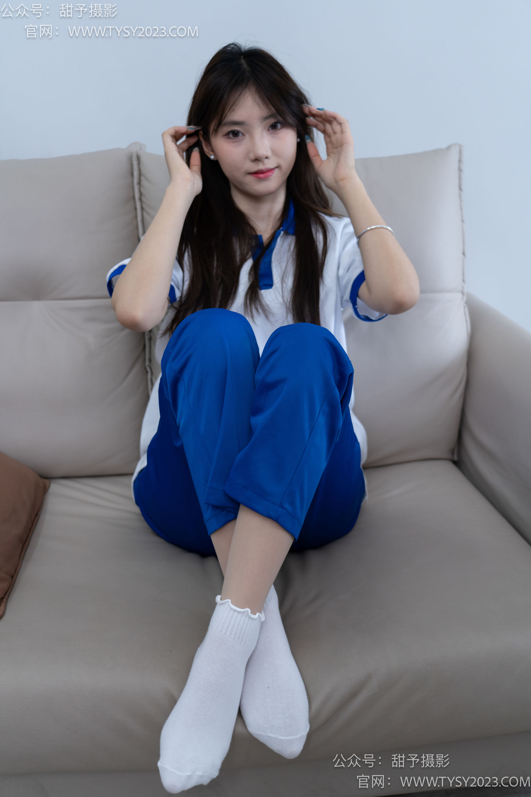 甜予摄影 No.098 璇璇 -校服、板鞋、白棉袜、肉丝（脚尖加固款）/(135P)