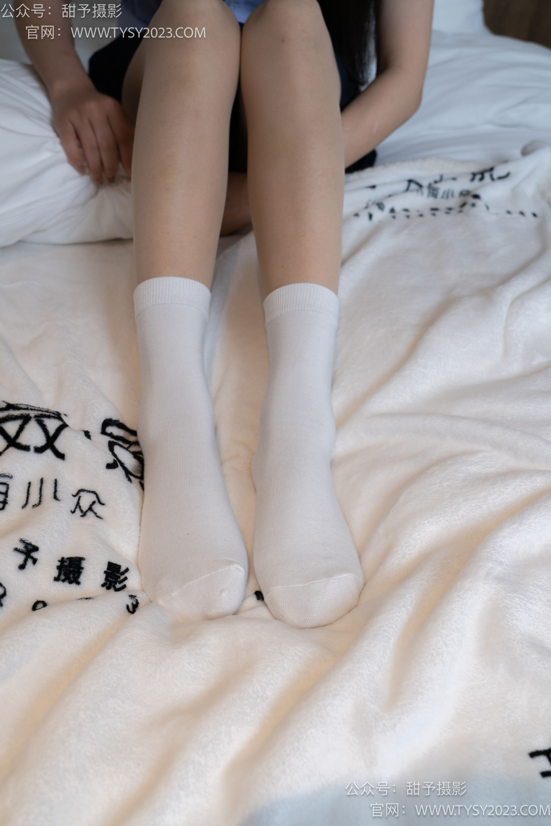 甜予摄影 No.081 澜澜 -皮鞋、两双白棉袜、肉丝（脚尖加固款）/(140P)