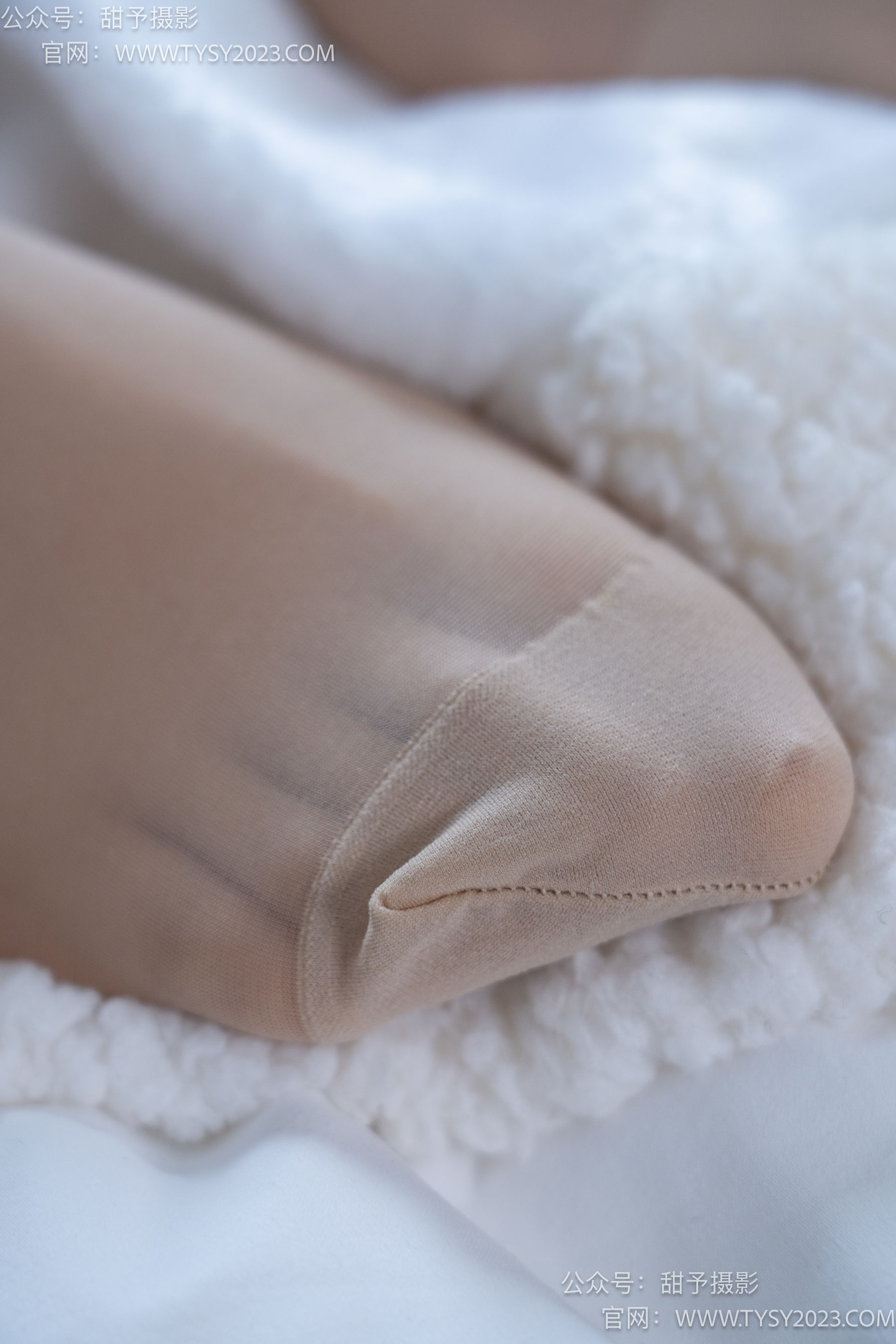 甜予摄影 No.098 璇璇 -校服、板鞋、白棉袜、肉丝（脚尖加固款）/(135P)