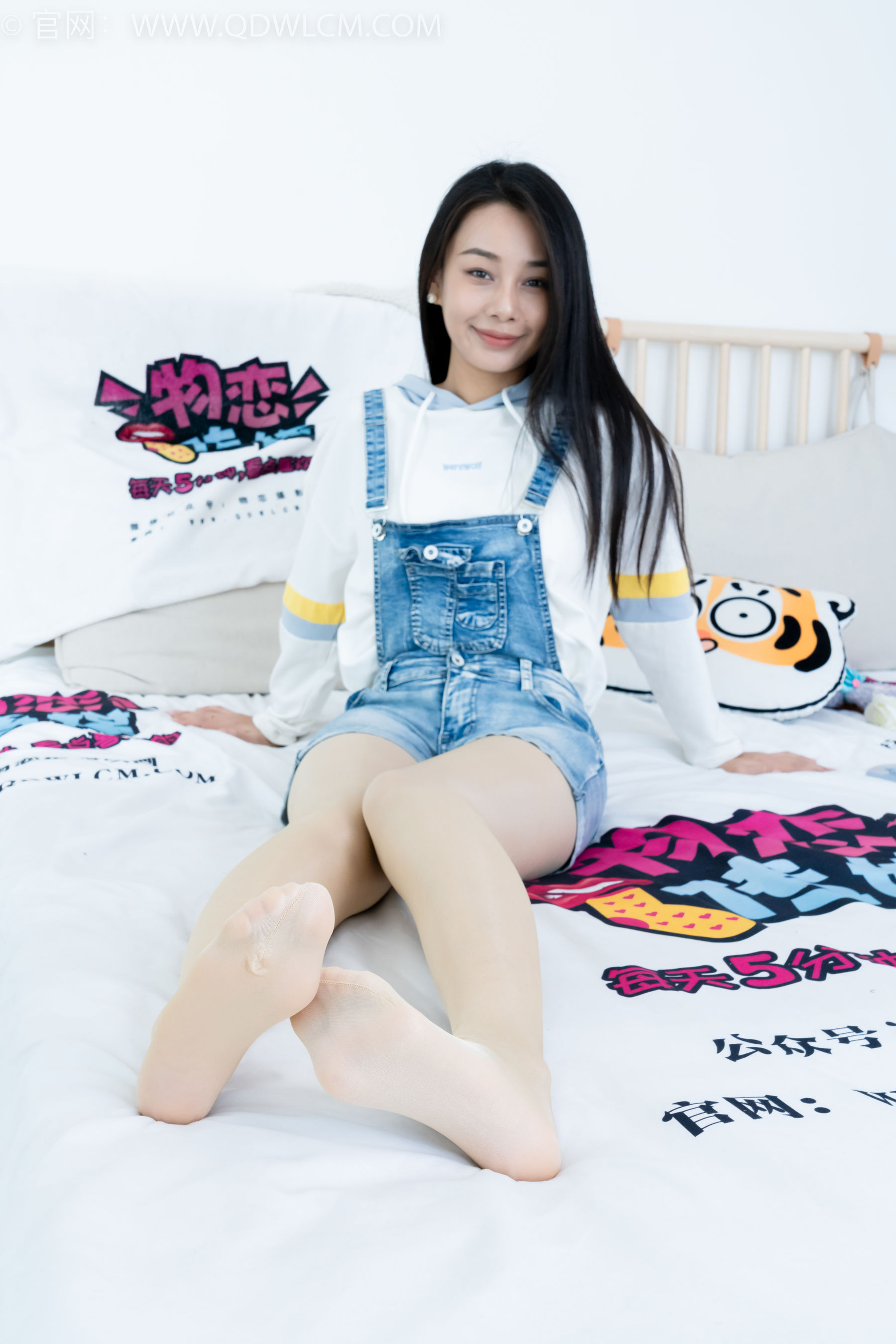 物恋传媒 No.2173 兰兰 -初秋的街头/(165P)