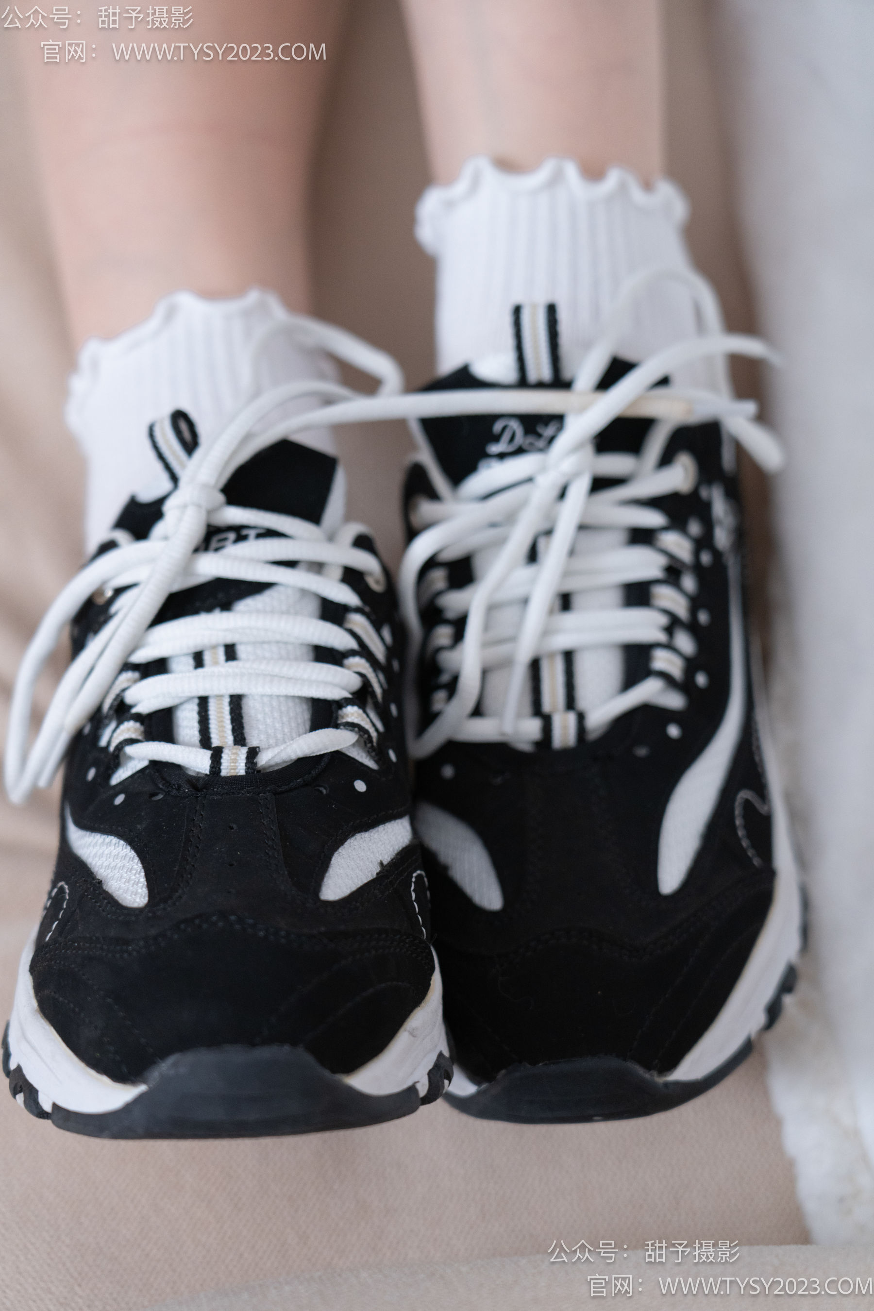甜予摄影 No.083 璇璇 -运动鞋、白棉袜、裸足/(133P)