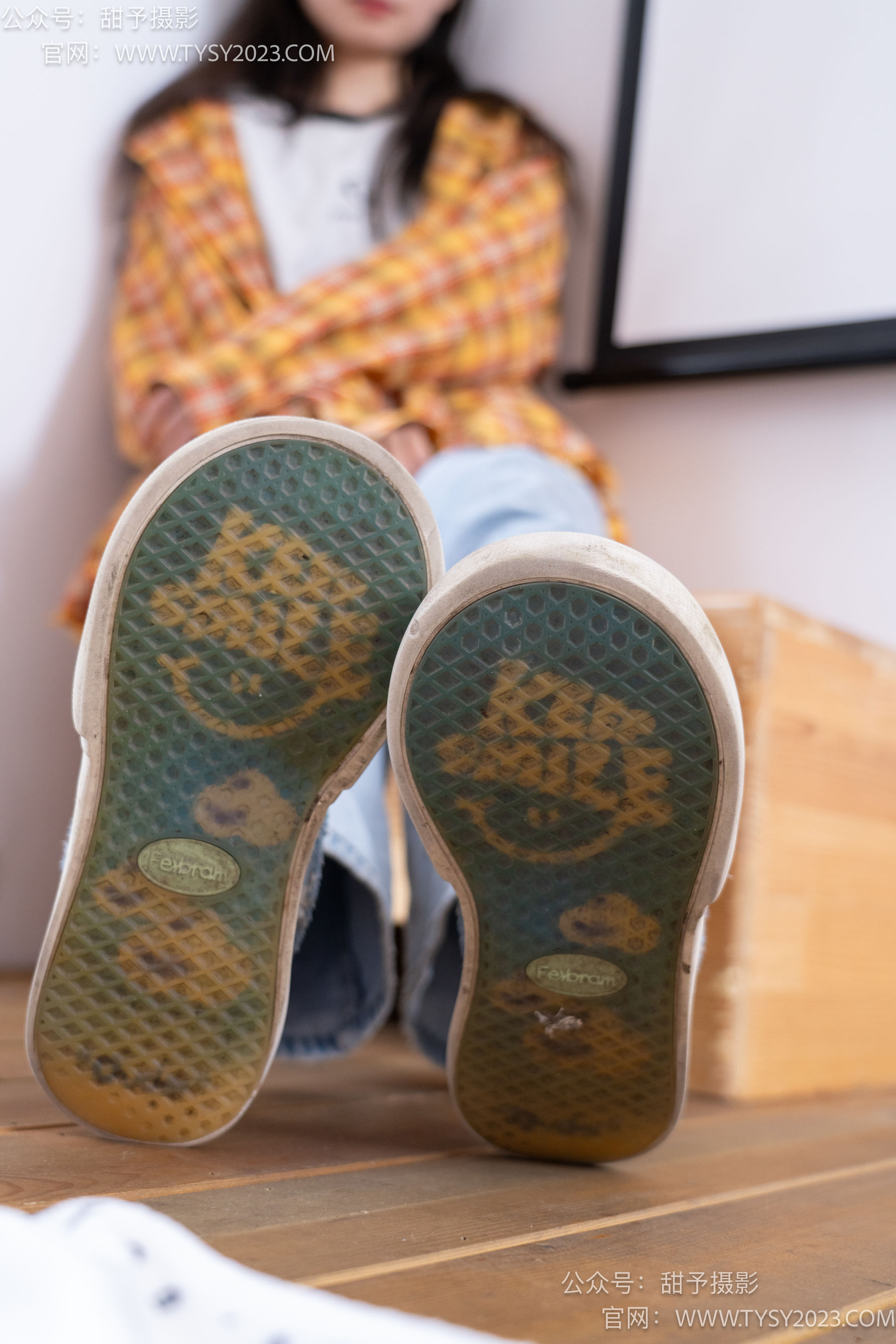 甜予摄影 No.078 雪梨 -帆布鞋、白棉袜、裸足/(140P)