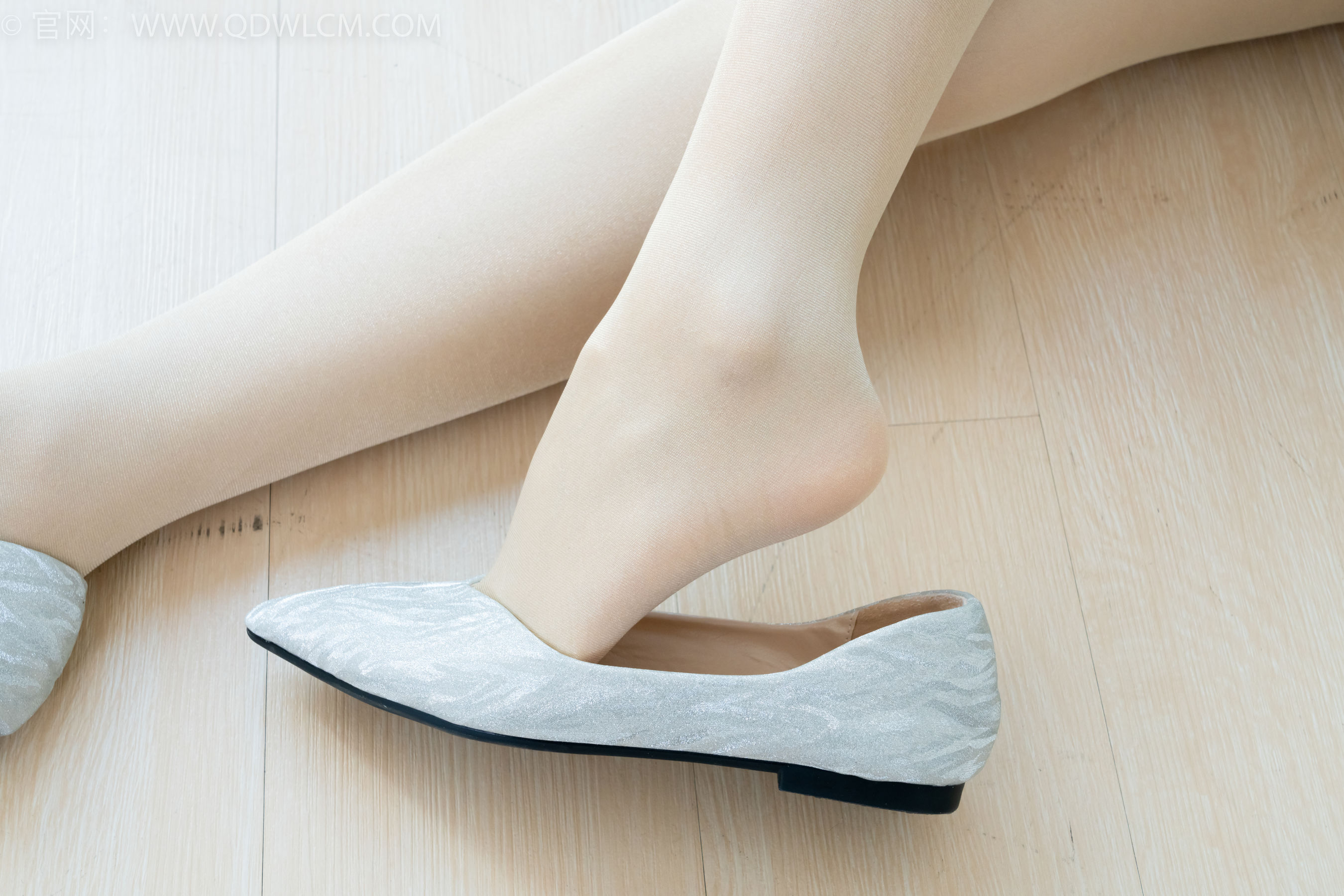 物恋传媒 No.2173 兰兰 -初秋的街头/(165P)