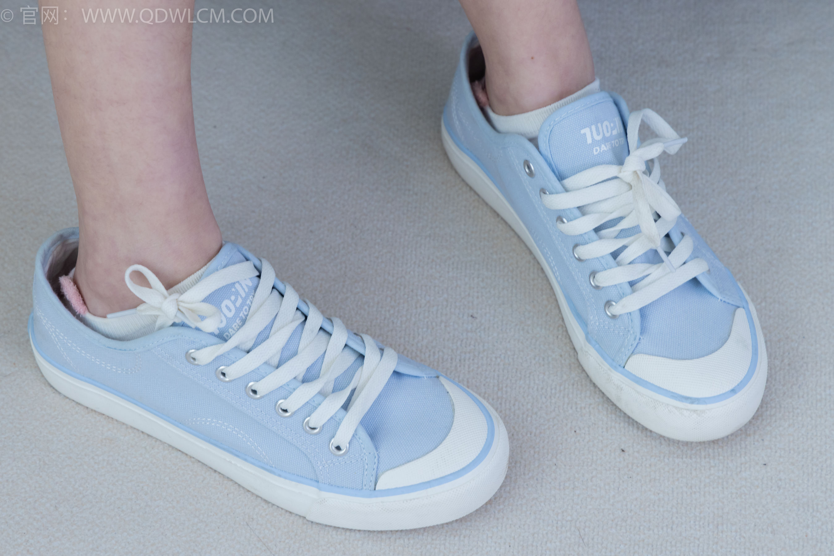 物恋传媒 No.2176 闪闪 -牵你的手/(180P)