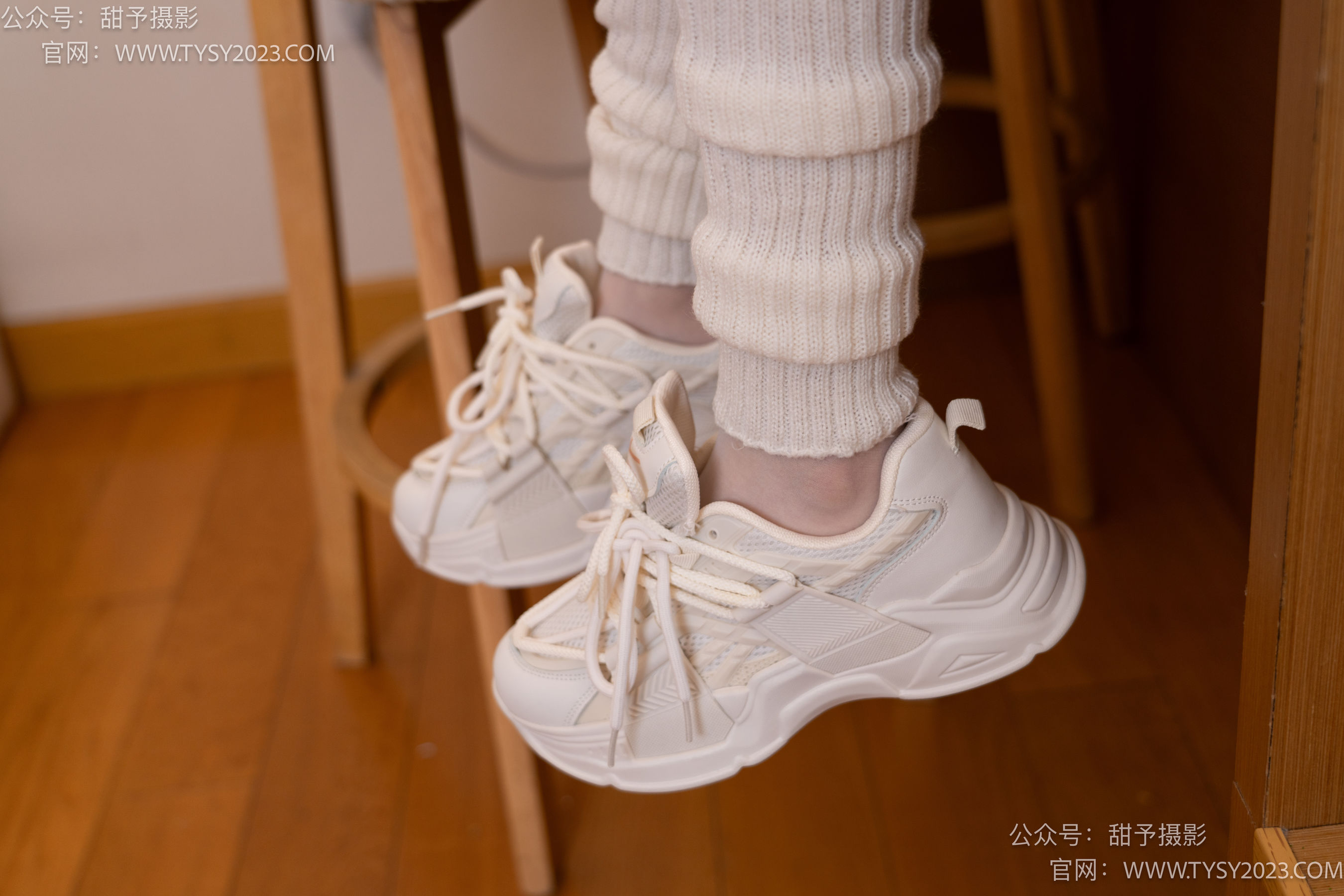 甜予摄影 No.097 齐齐 -运动鞋、薄白丝（脚尖加固款）/(125P)