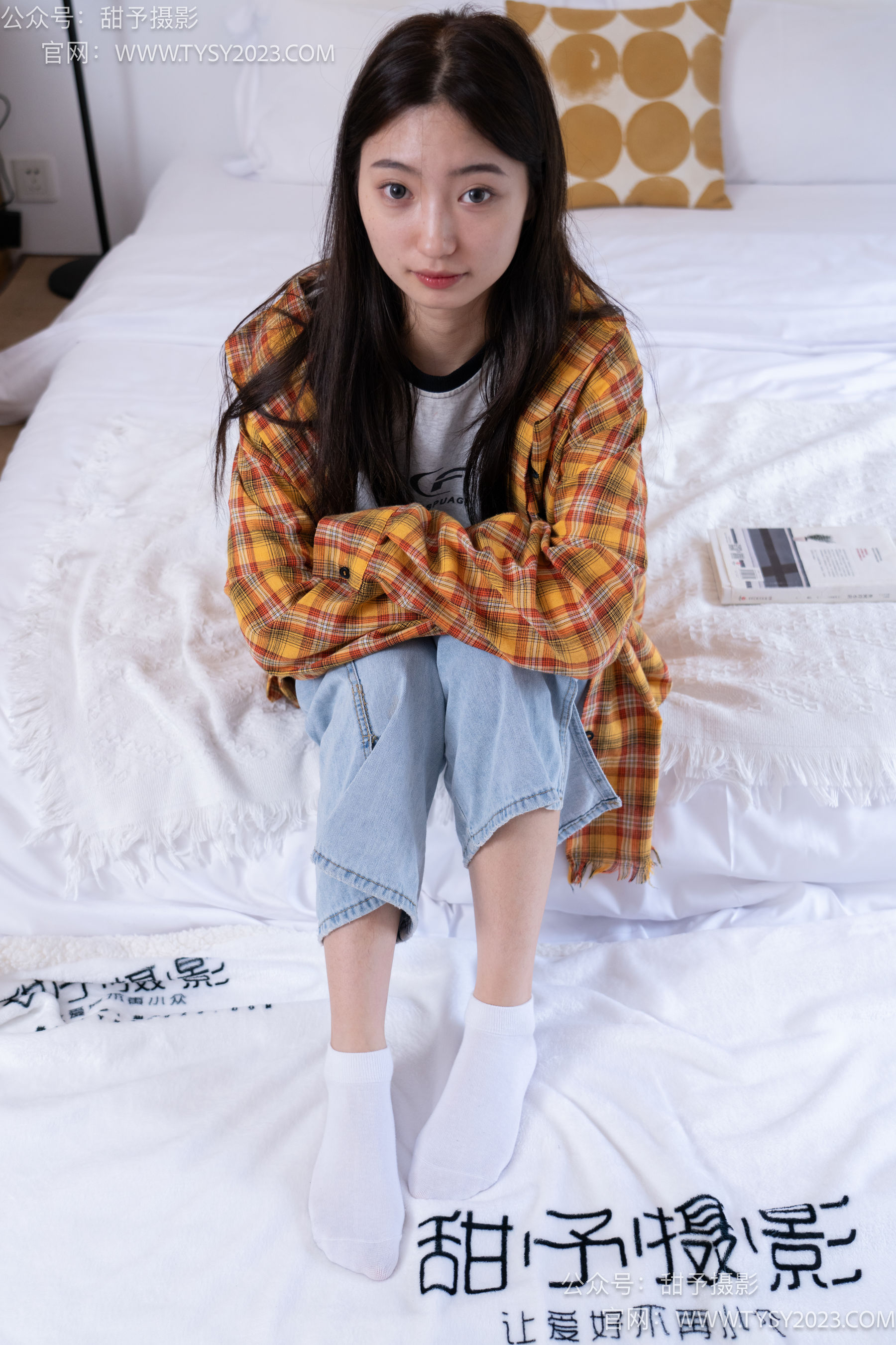 甜予摄影 No.078 雪梨 -帆布鞋、白棉袜、裸足/(140P)