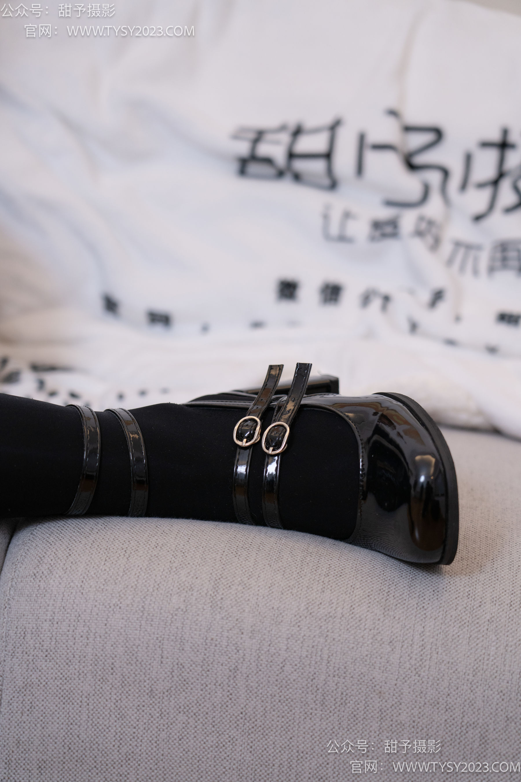 甜予摄影 No.094 小语 -K制服、皮鞋、厚黑丝/(127P)