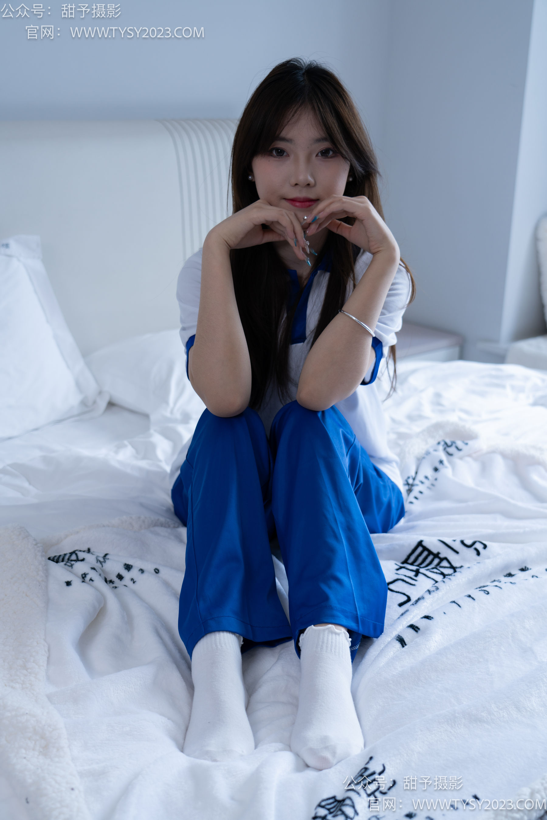 甜予摄影 No.098 璇璇 -校服、板鞋、白棉袜、肉丝（脚尖加固款）/(135P)