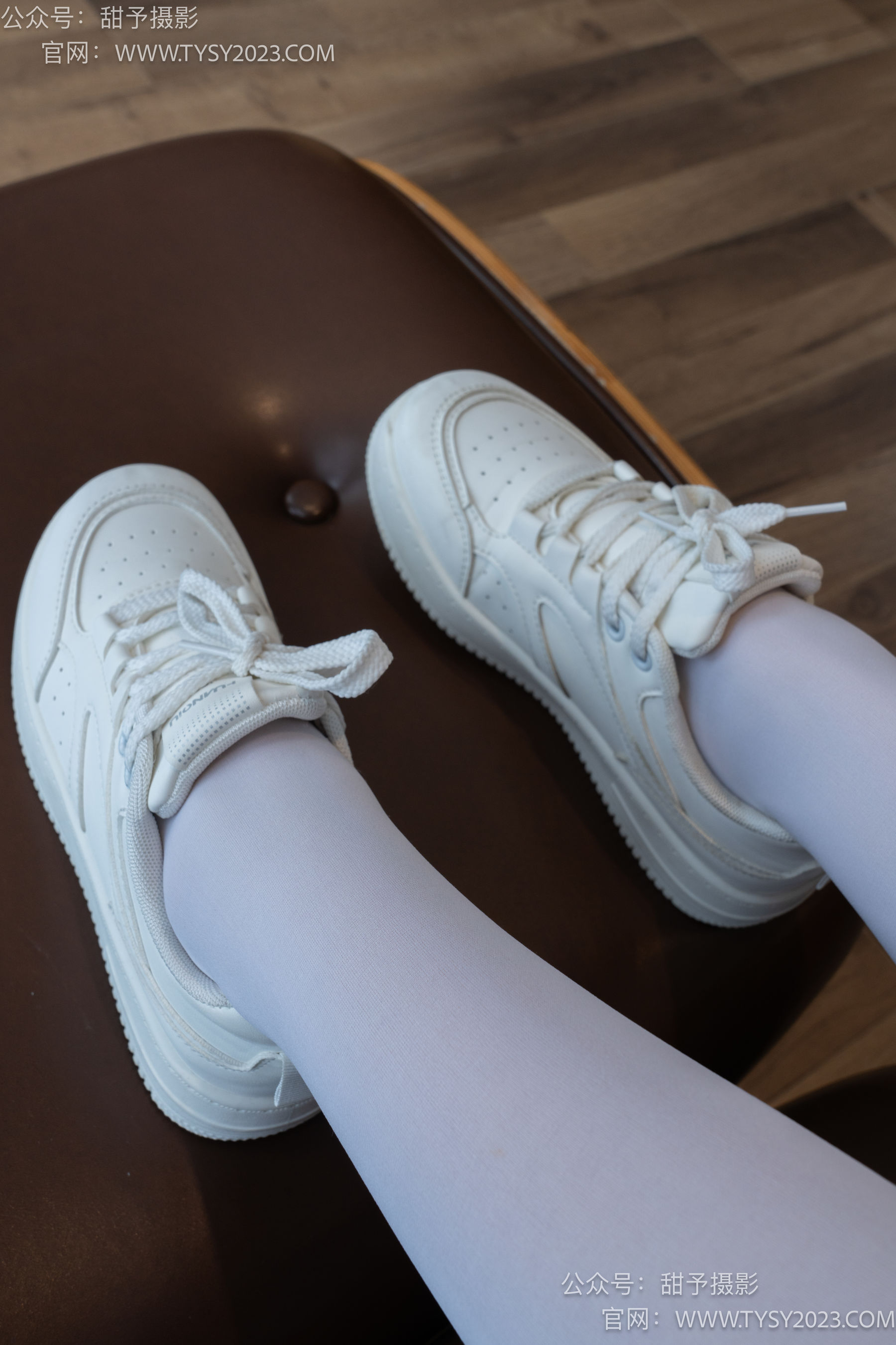 甜予摄影 No.089 璇璇 -板鞋、厚白丝/(136P)