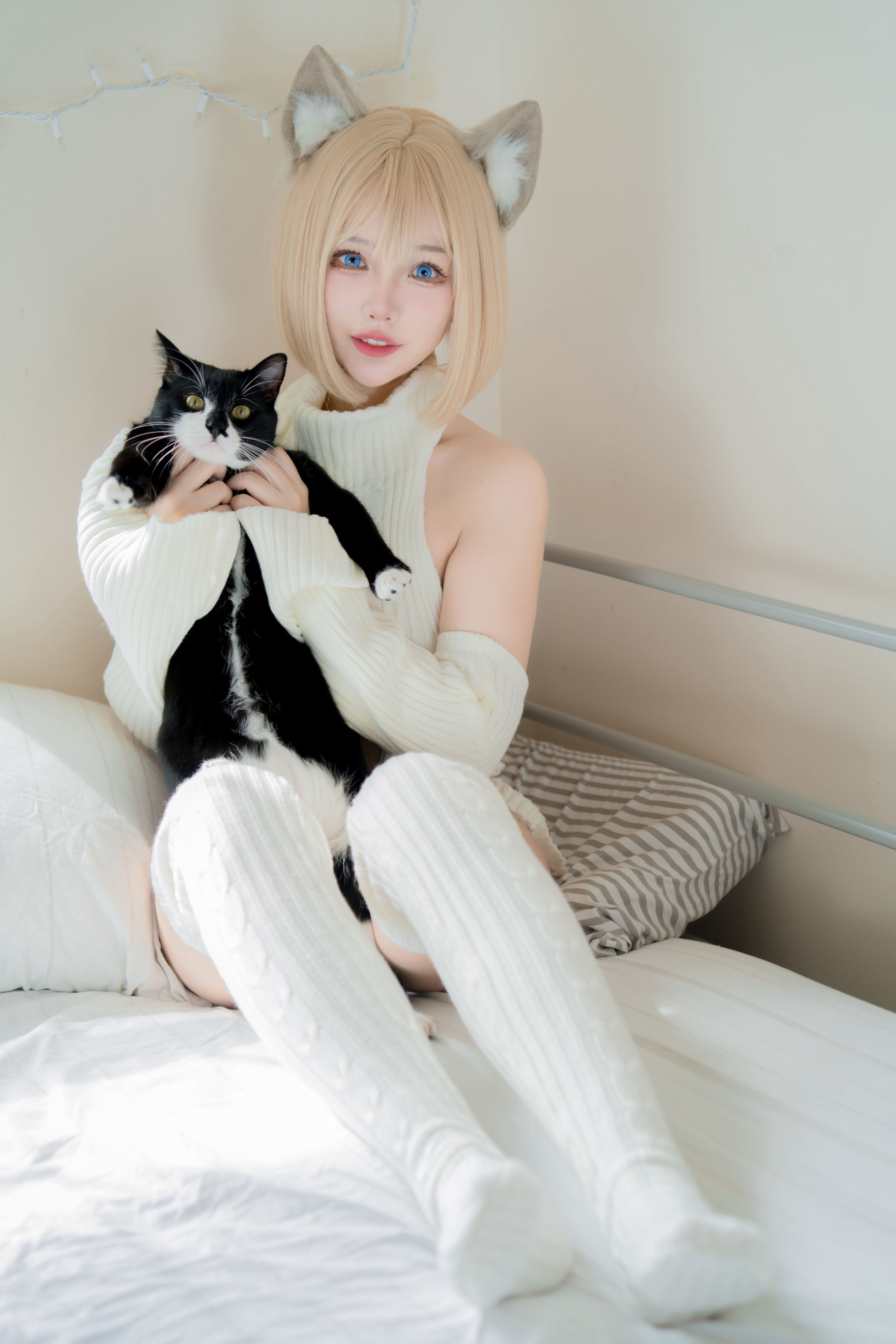 狐洛洛子 - 慵懒白猫/(36P)