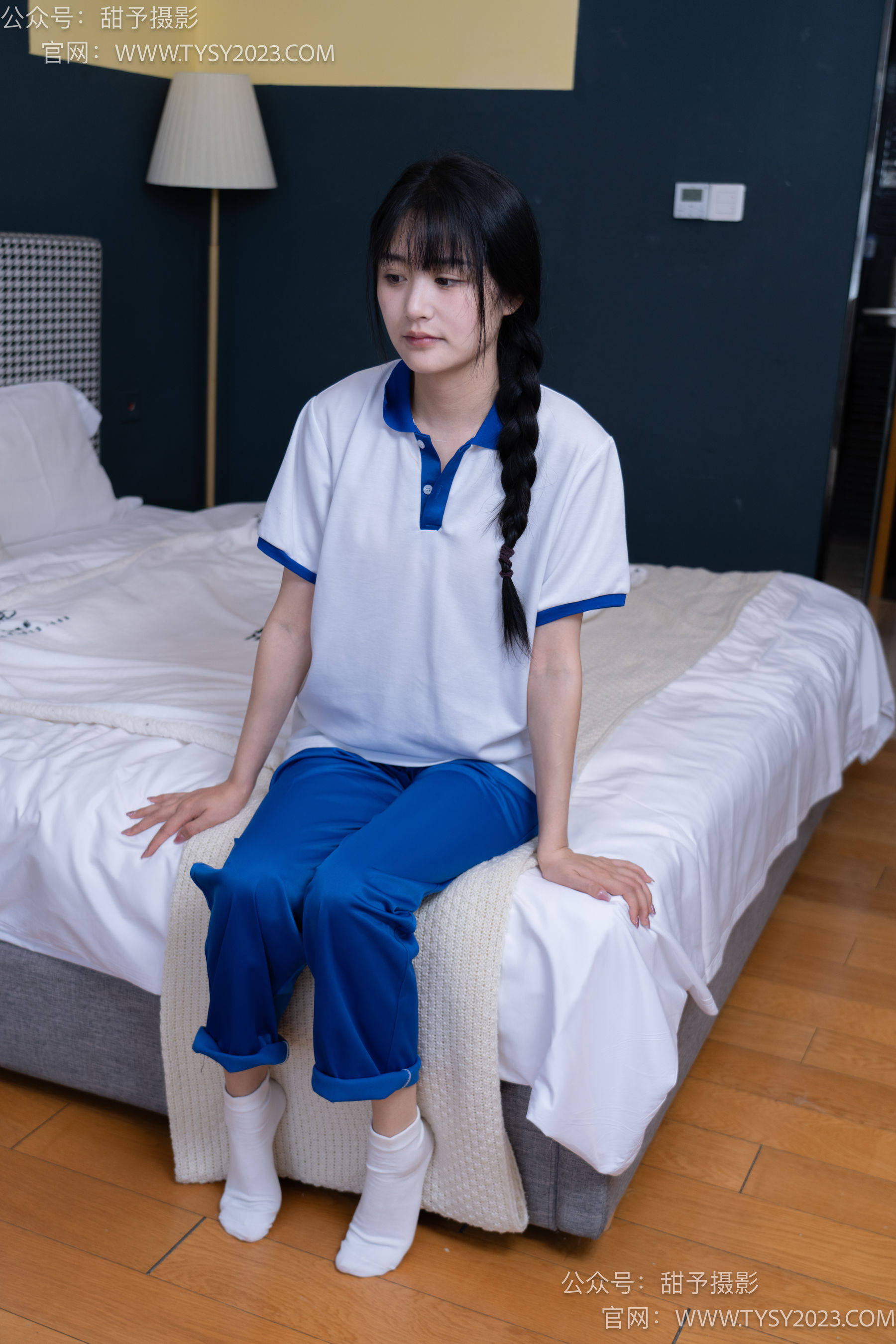 甜予摄影 No.091 澜澜 -校服、白布鞋、板鞋、白棉袜、短肉丝、裸足/(135P)
