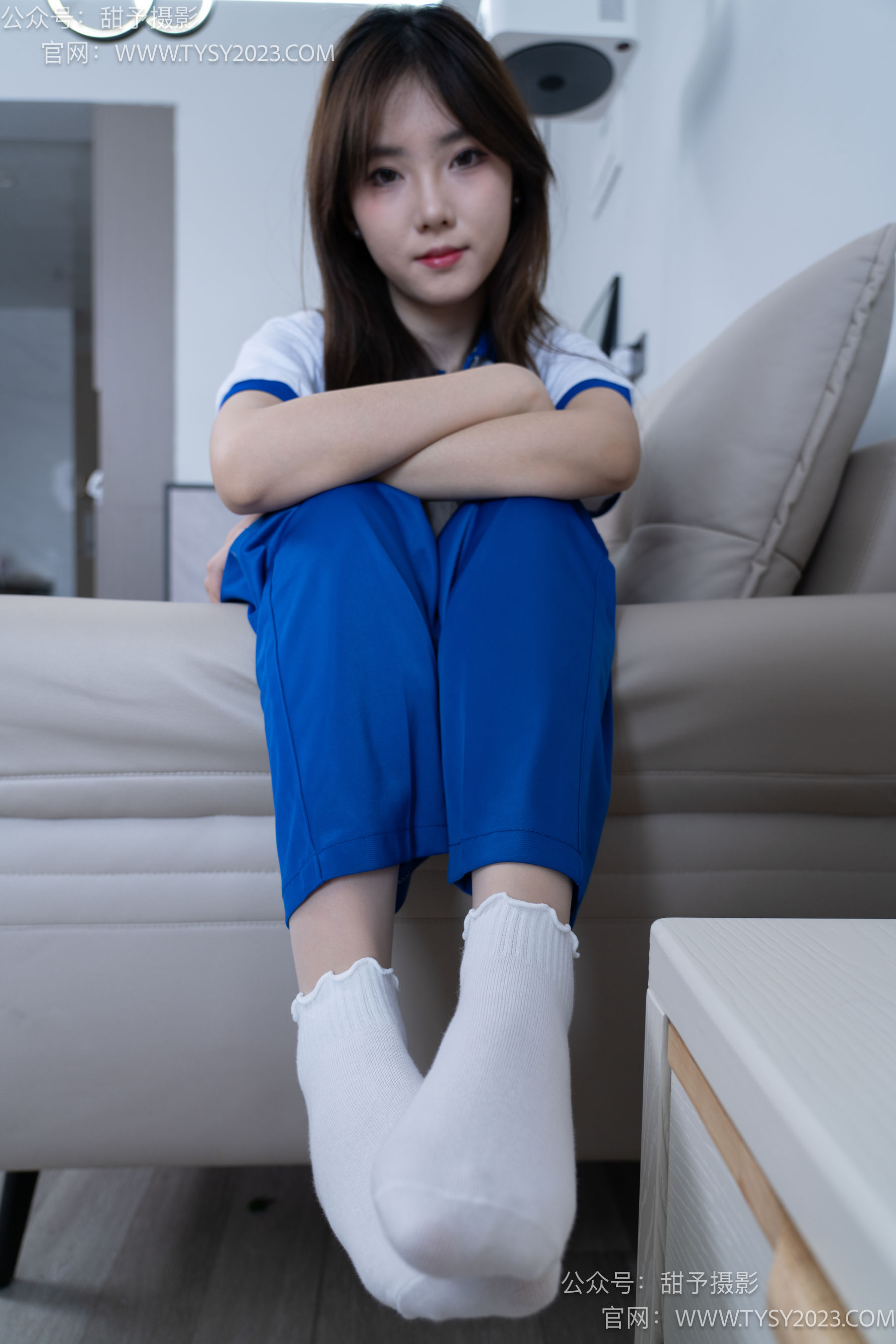 甜予摄影 No.098 璇璇 -校服、板鞋、白棉袜、肉丝（脚尖加固款）/(135P)