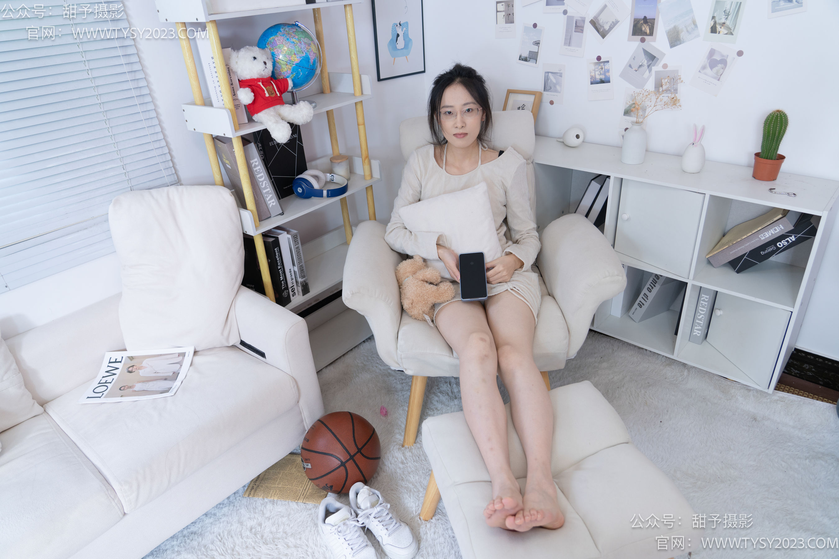 甜予摄影 No.087 静静 -板鞋、白棉袜、裸足/(106P)