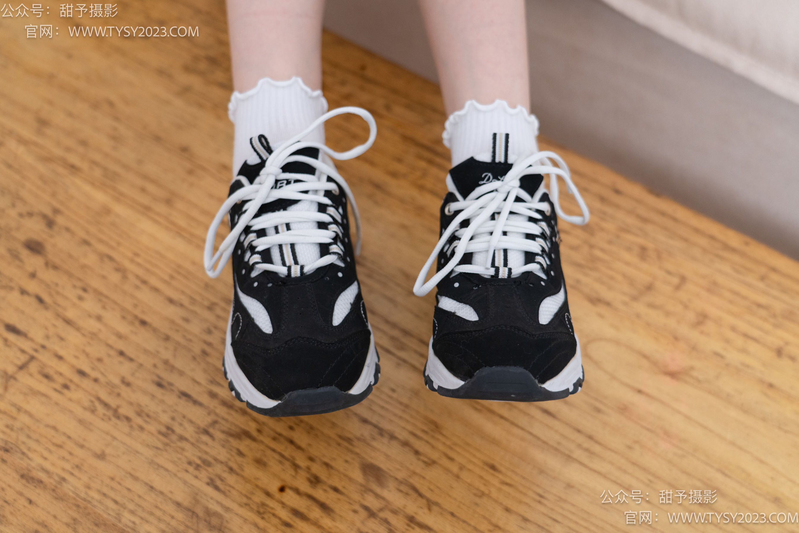 甜予摄影 No.083 璇璇 -运动鞋、白棉袜、裸足/(133P)