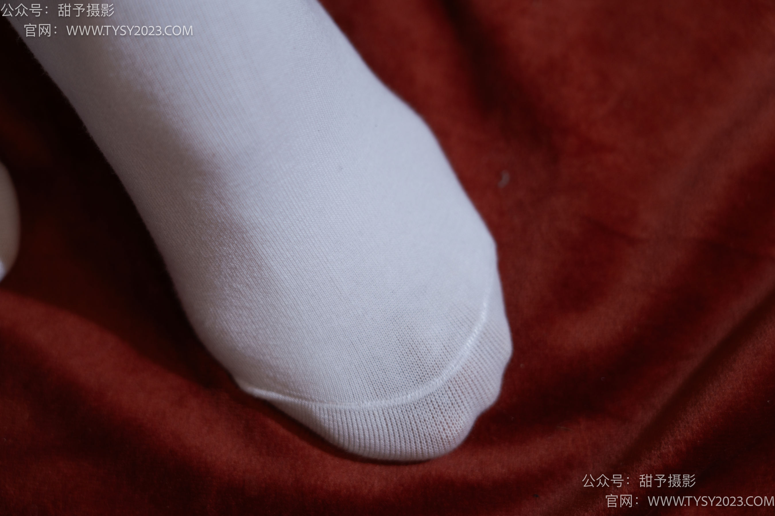 甜予摄影 No.090 小狸 -高跟鞋、白棉袜、肉丝（脚尖加固款）/(124P)