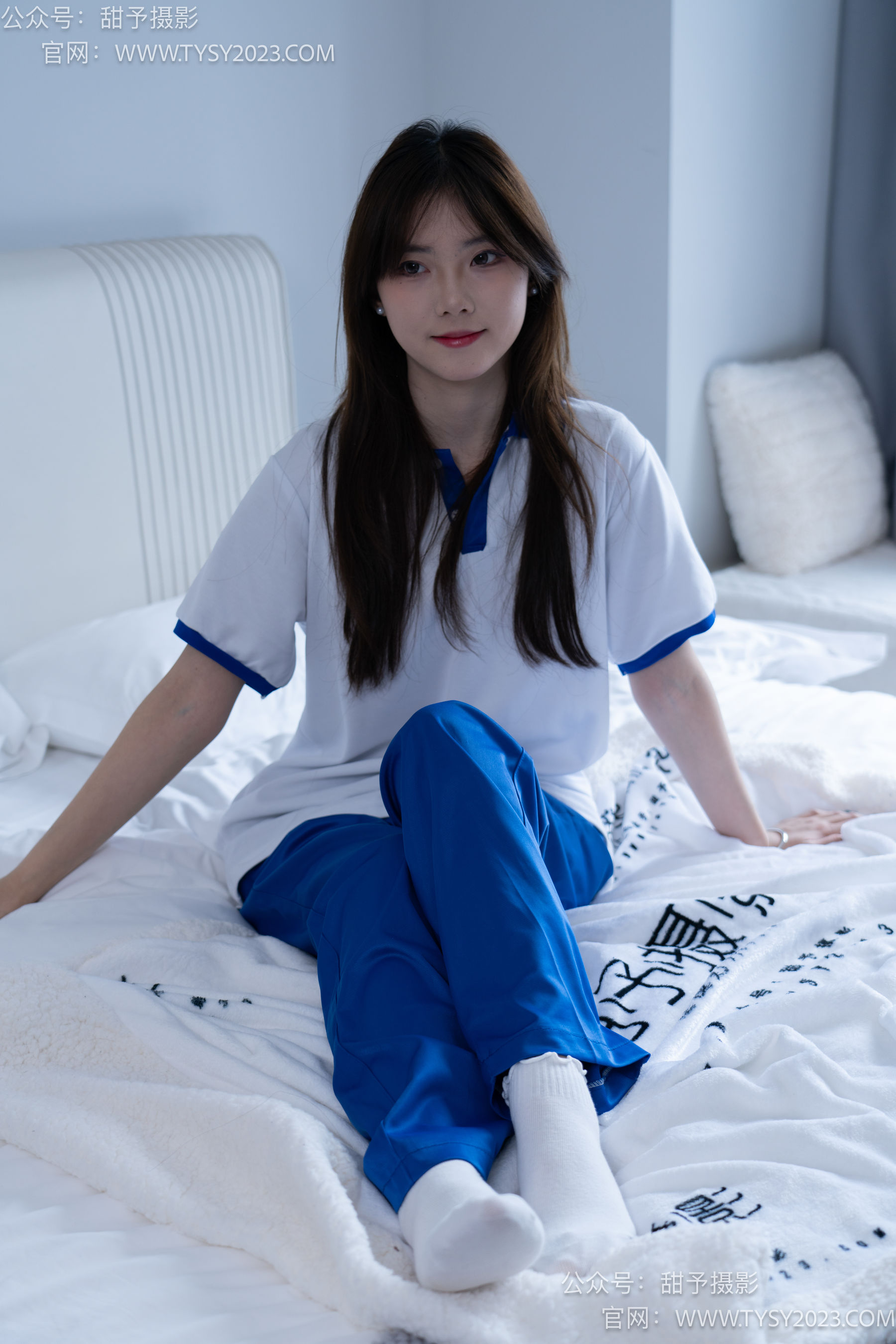 甜予摄影 No.098 璇璇 -校服、板鞋、白棉袜、肉丝（脚尖加固款）/(135P)